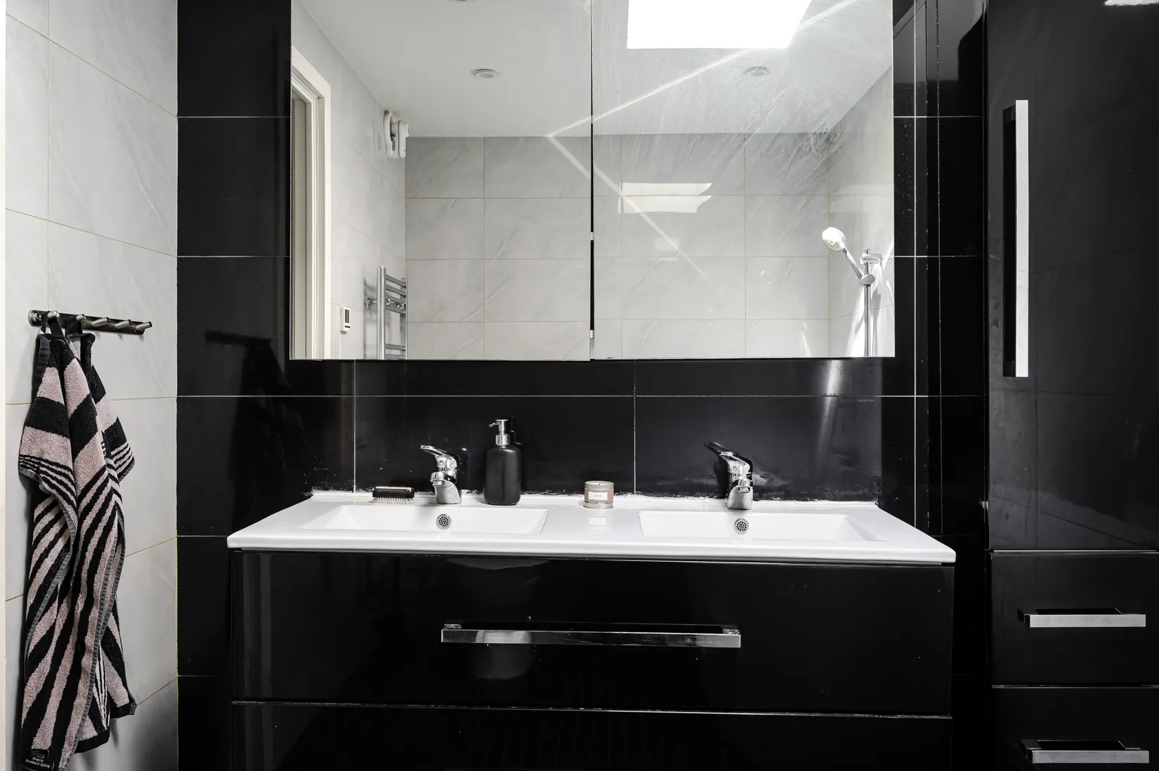 Radhus, Champinjonstigen 9, Rönninge, Salem