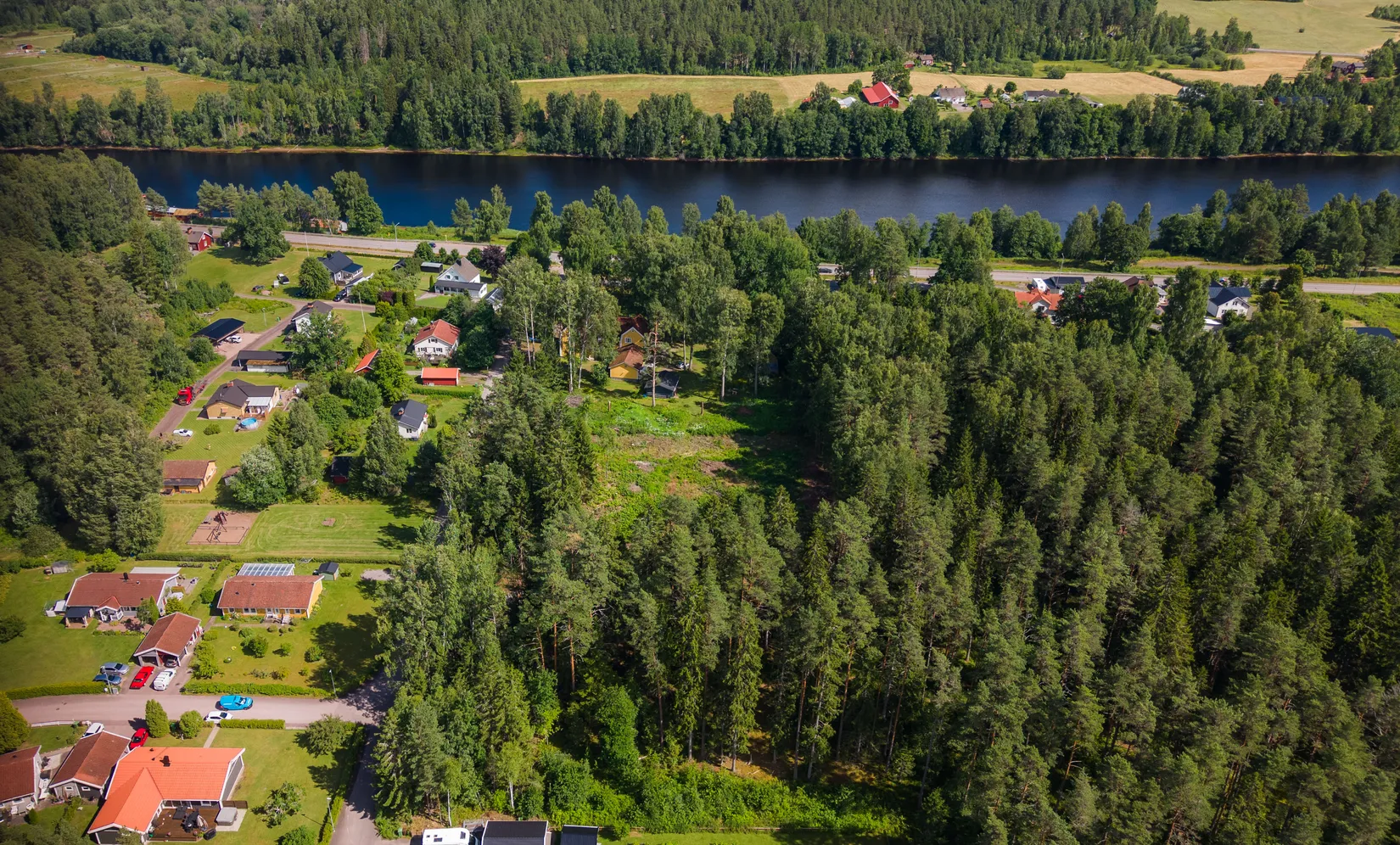 Tomt, Öjenäs 1:299, Dyvelsten, Forshaga