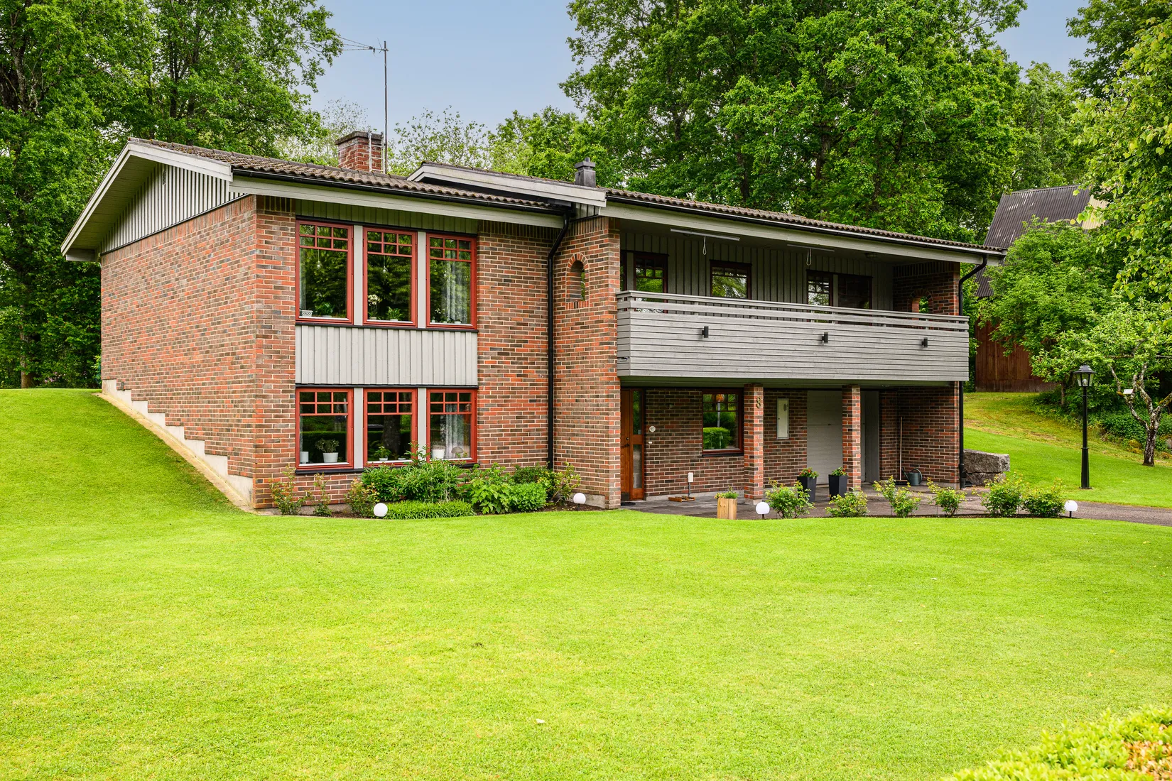 Villa, Dammvägen 8, Hallaryd, Älmhult