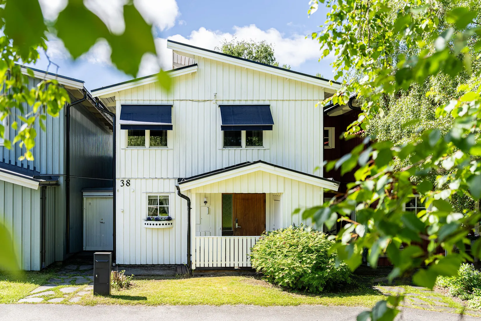 Radhus, Svanvägen 38, Odensala, Östersund