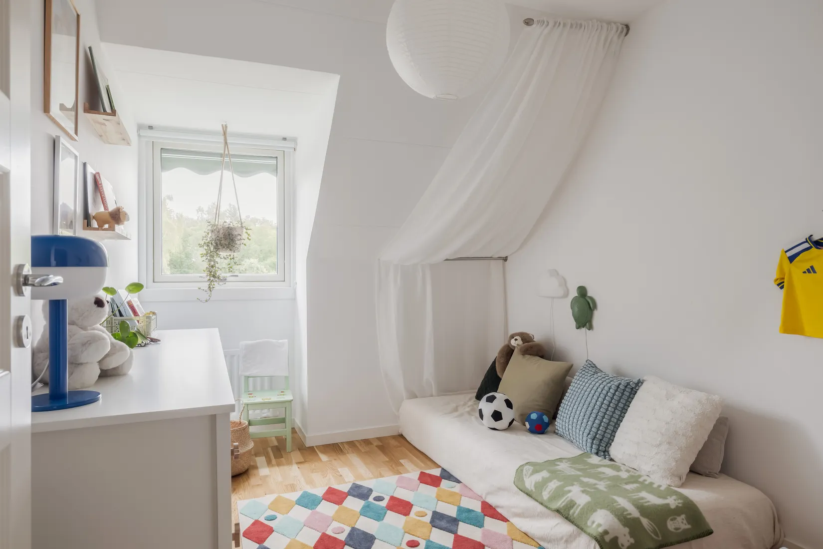 Radhus, Byalagsvägen 38, Täby