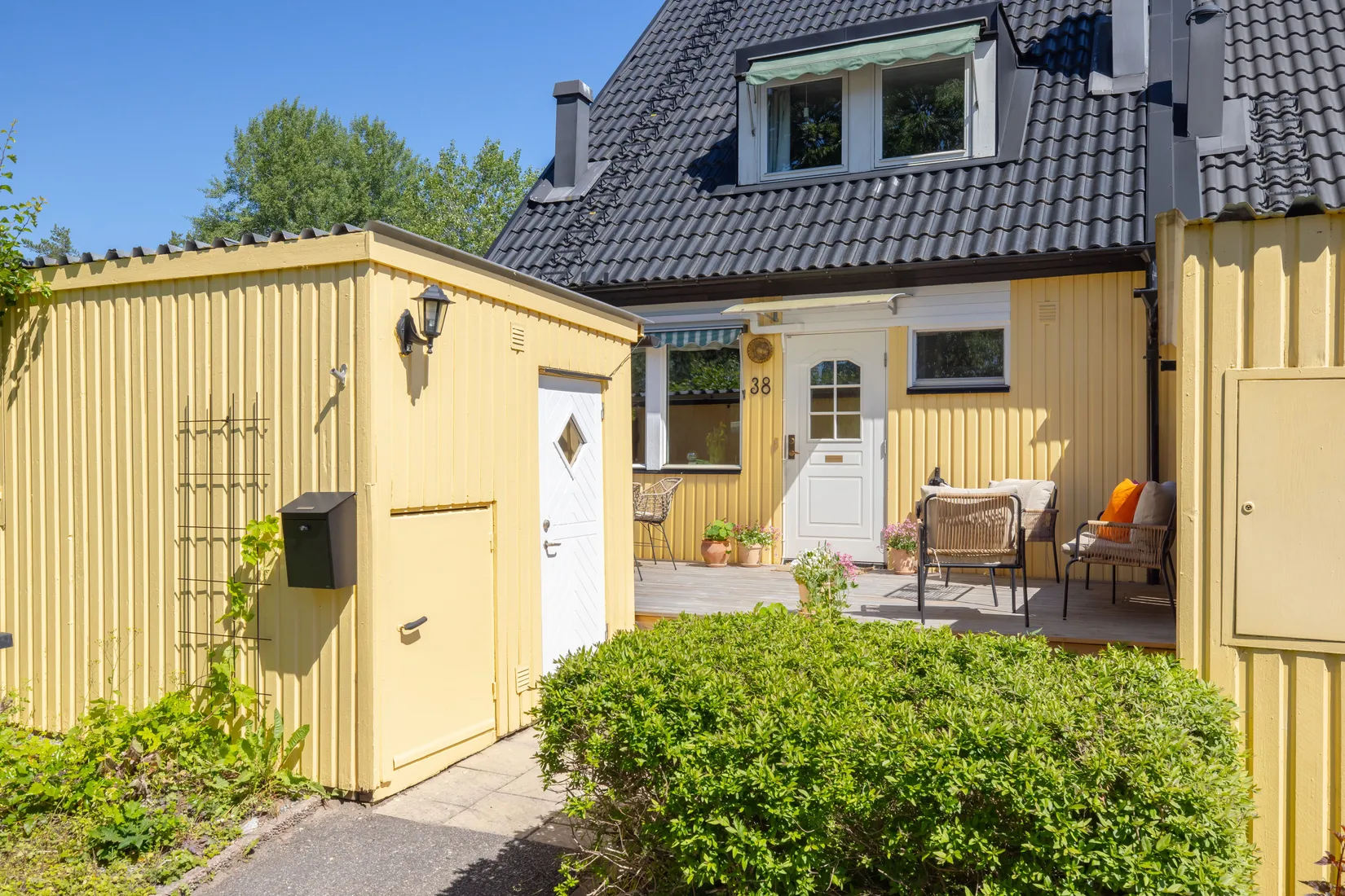 Radhus, Byalagsvägen 38, Täby