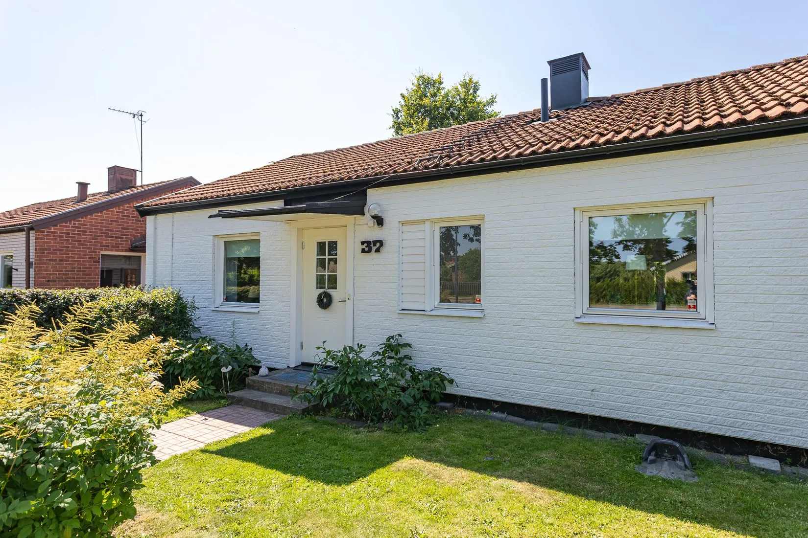 Radhus, Ringvägen 37, Östanås, Köping
