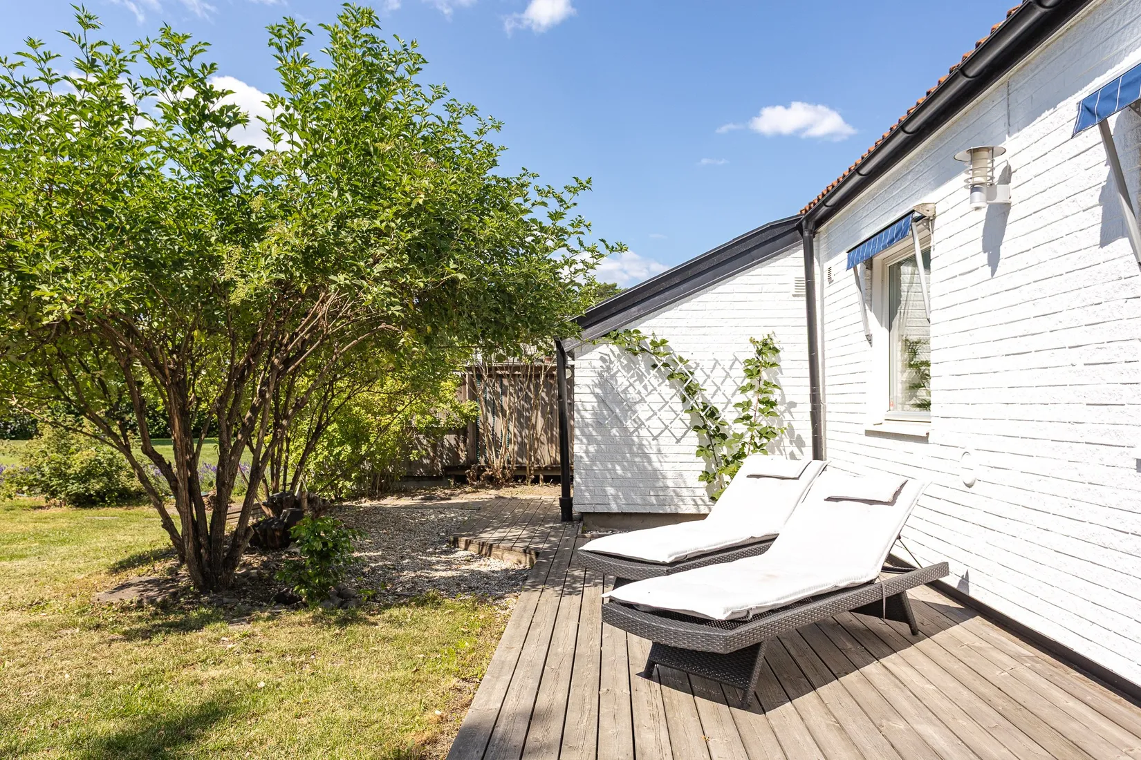 Radhus, Ringvägen 37, Östanås, Köping