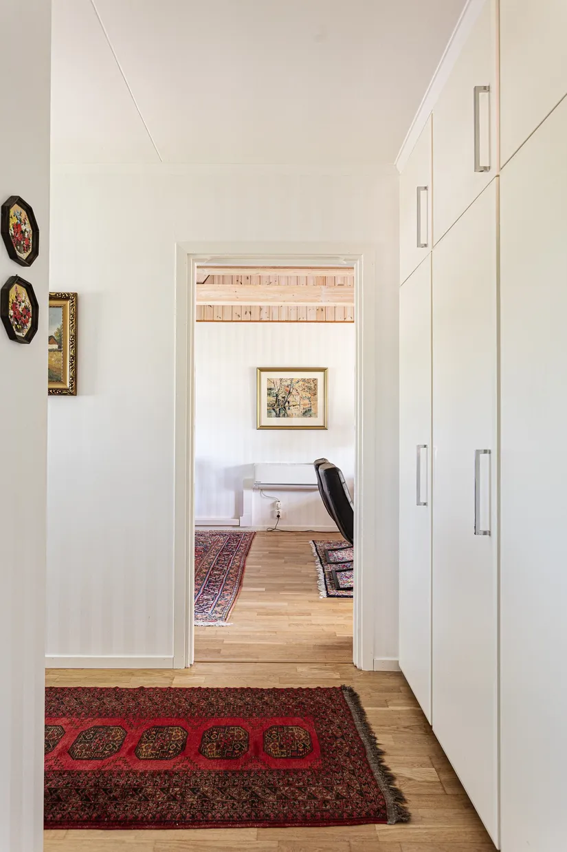 Radhus, Ringvägen 37, Östanås, Köping