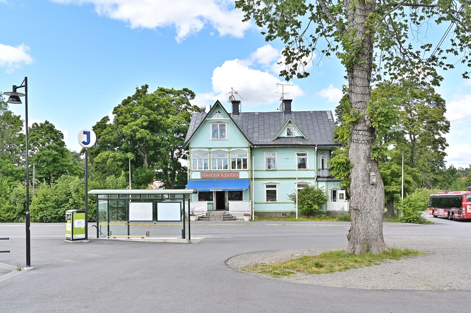 Radhus, Skolvägen 18B, Tungelsta, Haninge