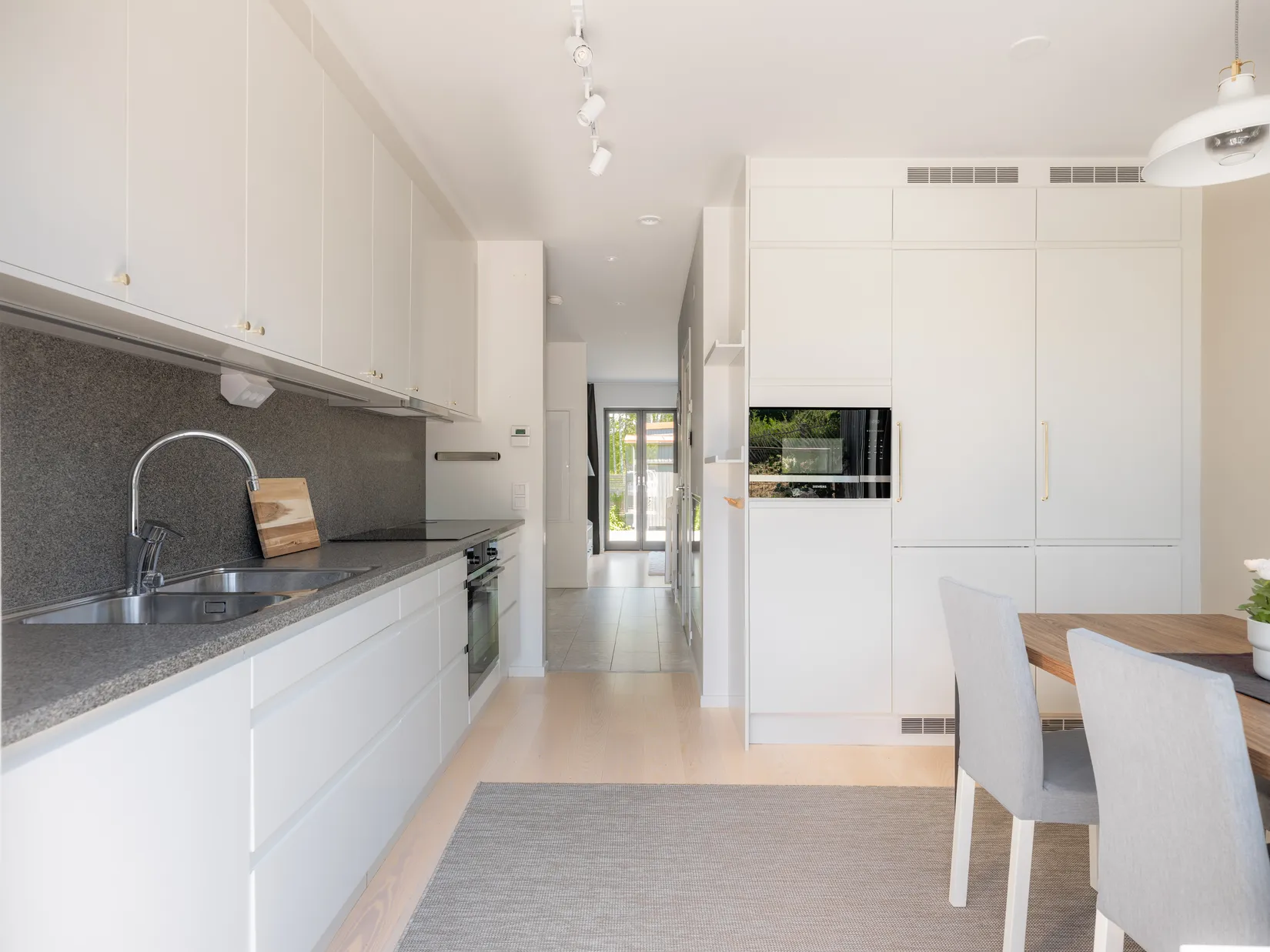 Radhus, Skolvägen 18B, Tungelsta, Haninge