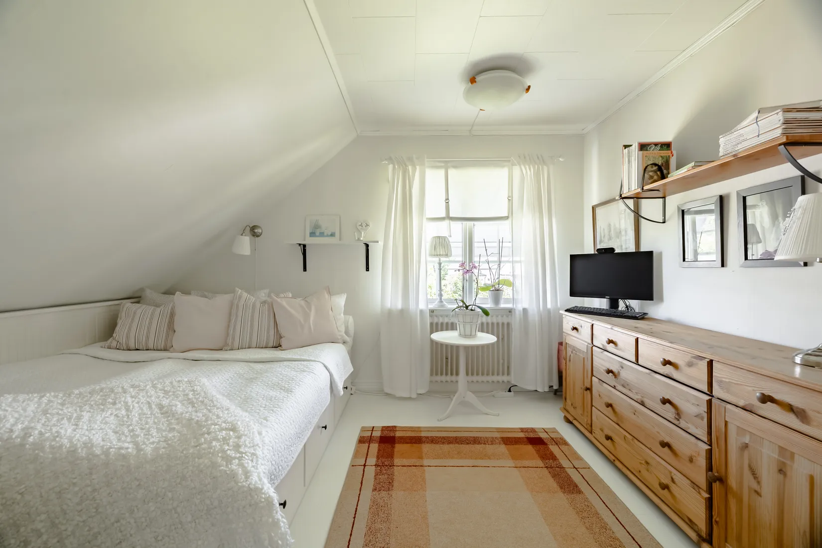 Villa, Floravägen 3, Gunnarskär, Hammarö