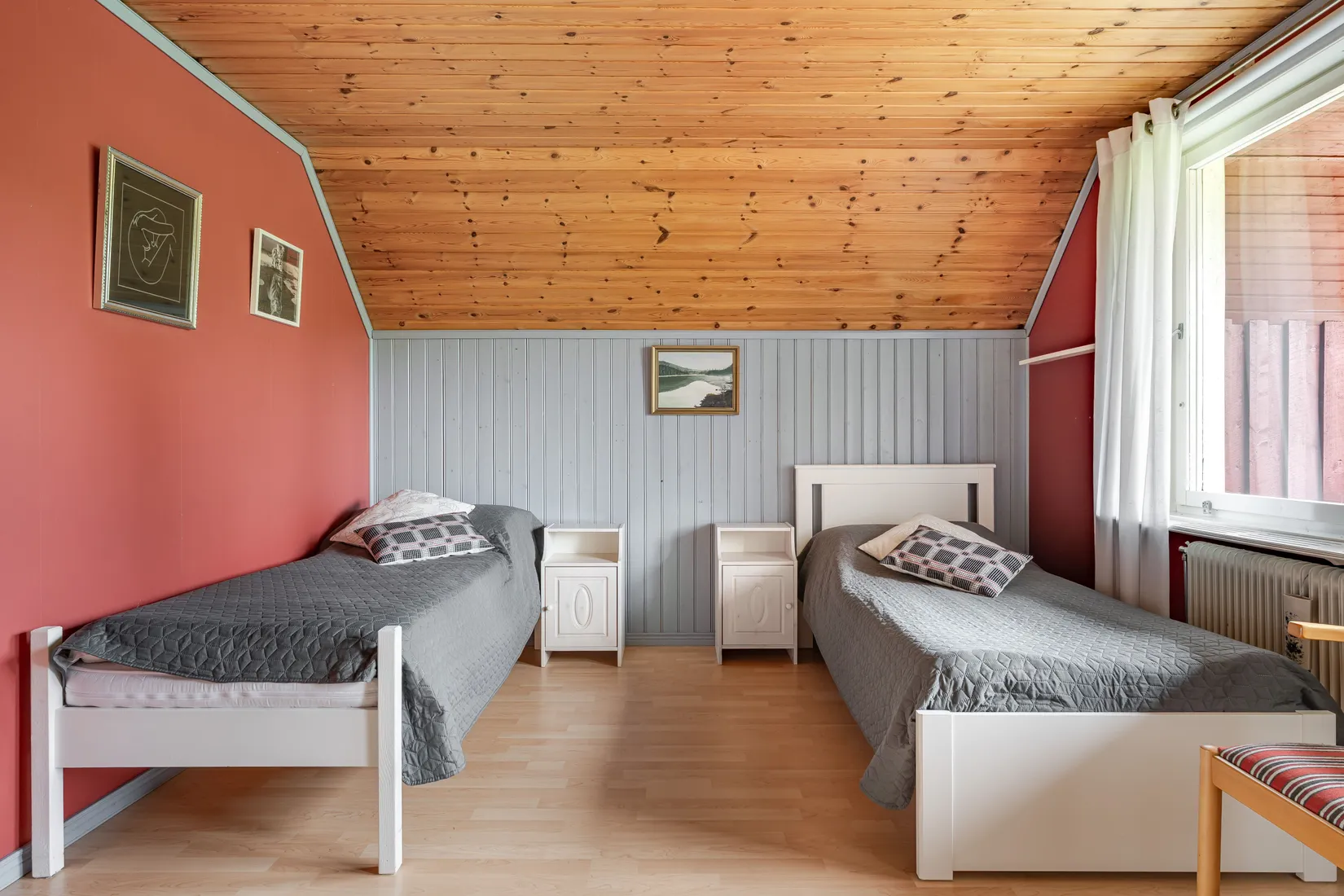 Villa, Backalund Ekbacken, Lantligt utanför Valla, Katrineholm