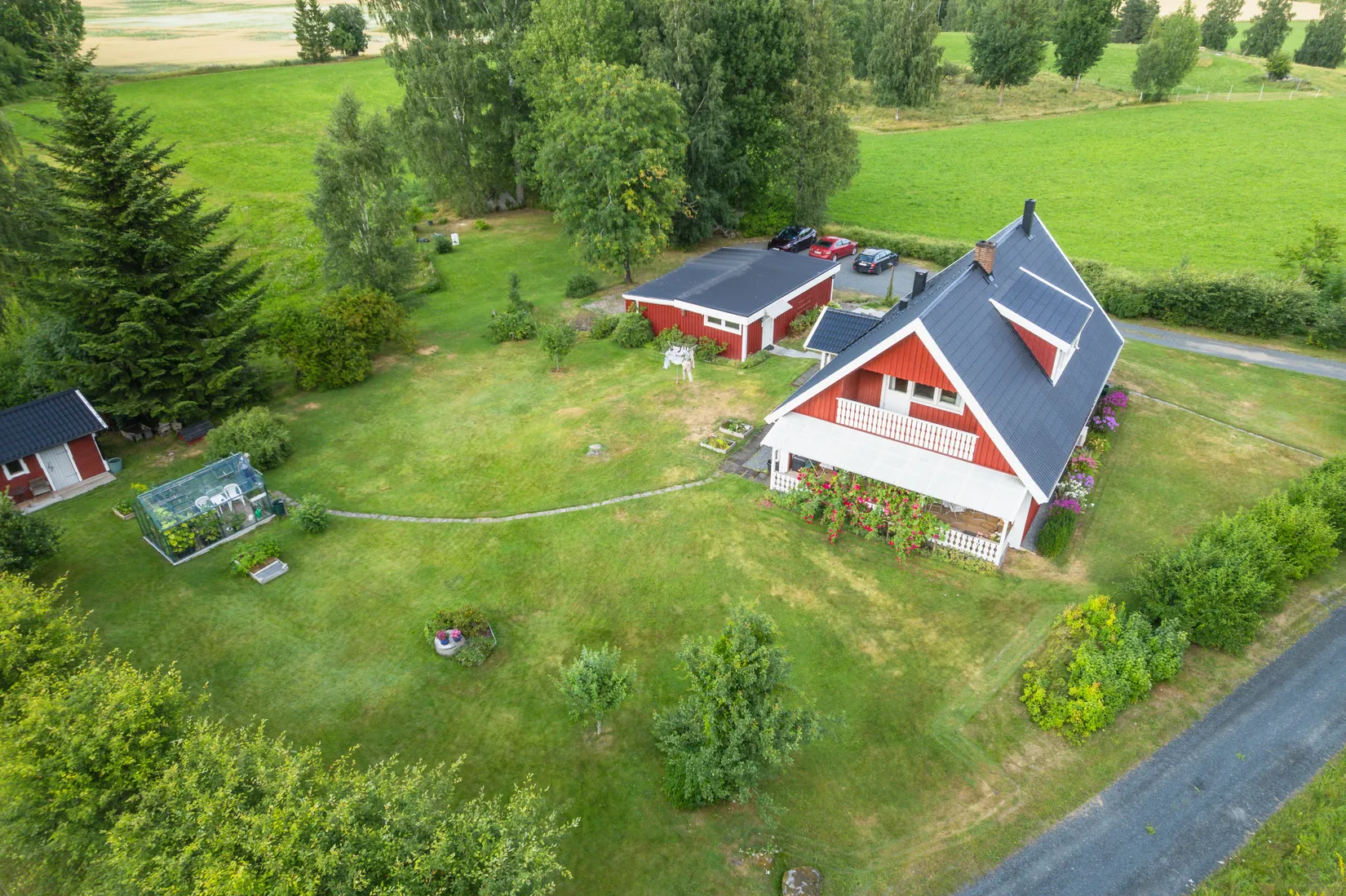 Villa, Backalund Ekbacken, Lantligt utanför Valla, Katrineholm