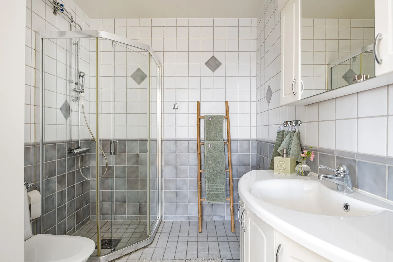 Bostadsrätt, Kaserngården 12, Grenadjärdstaden, Örebro