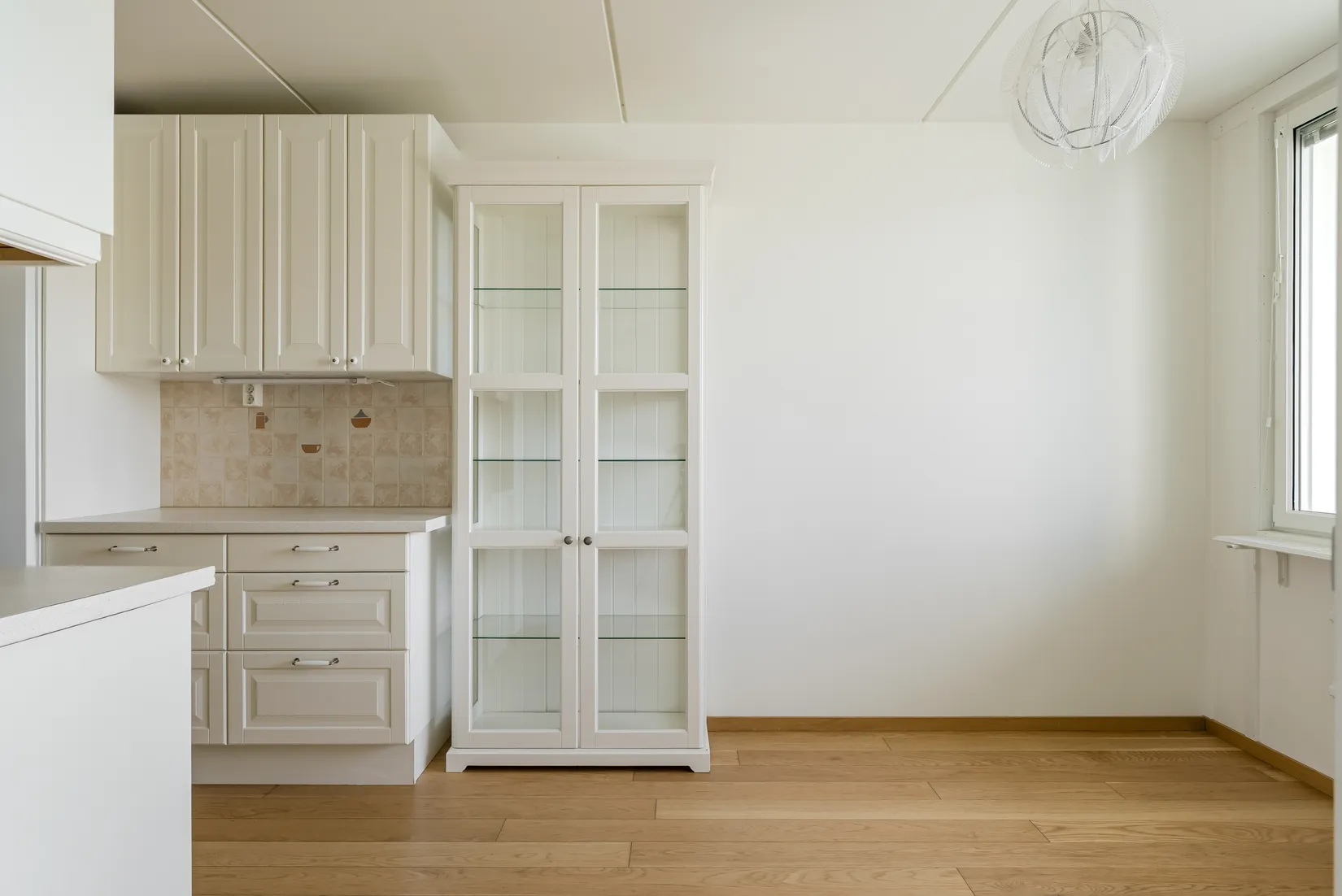 Bostadsrätt, ÅKERBYVÄGEN 90, Täby centrum - storstugan, Täby