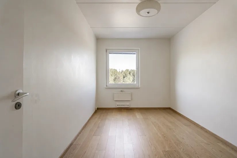 Bostadsrätt, ÅKERBYVÄGEN 90, Täby centrum - storstugan, Täby