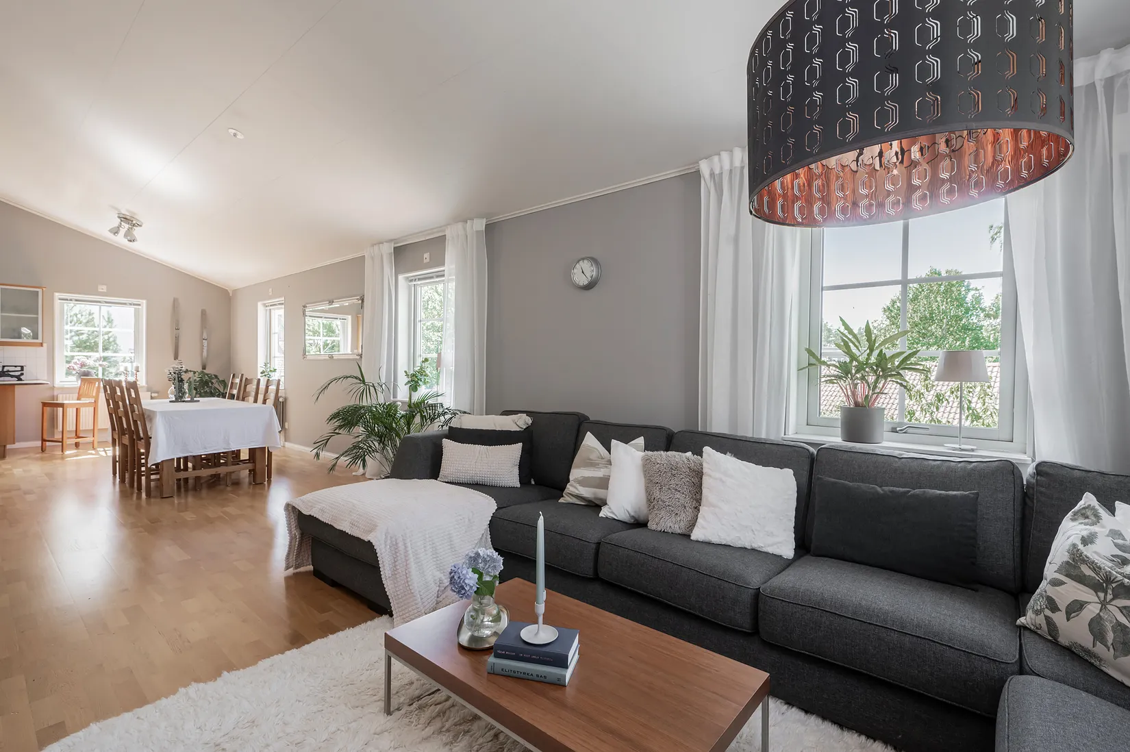 Villa, Vårdkasevägen 11, Segeltorp, Huddinge