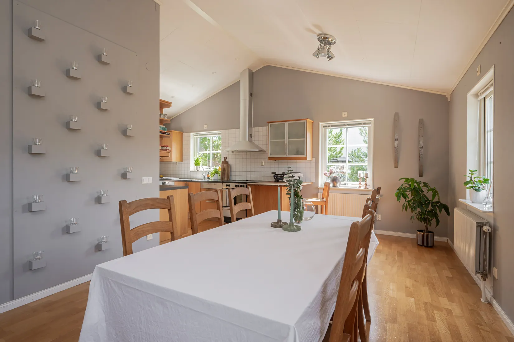 Villa, Vårdkasevägen 11, Segeltorp, Huddinge