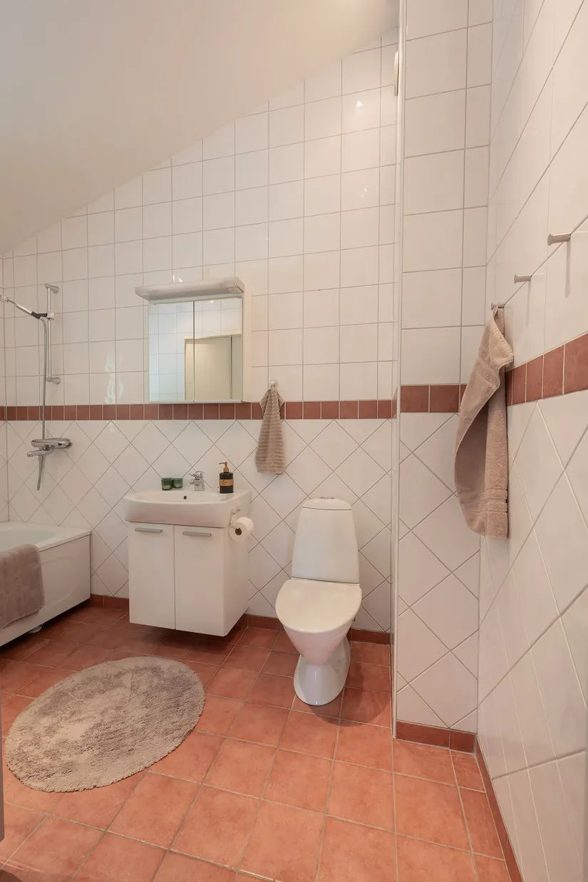 Villa, Vårdkasevägen 11, Segeltorp, Huddinge