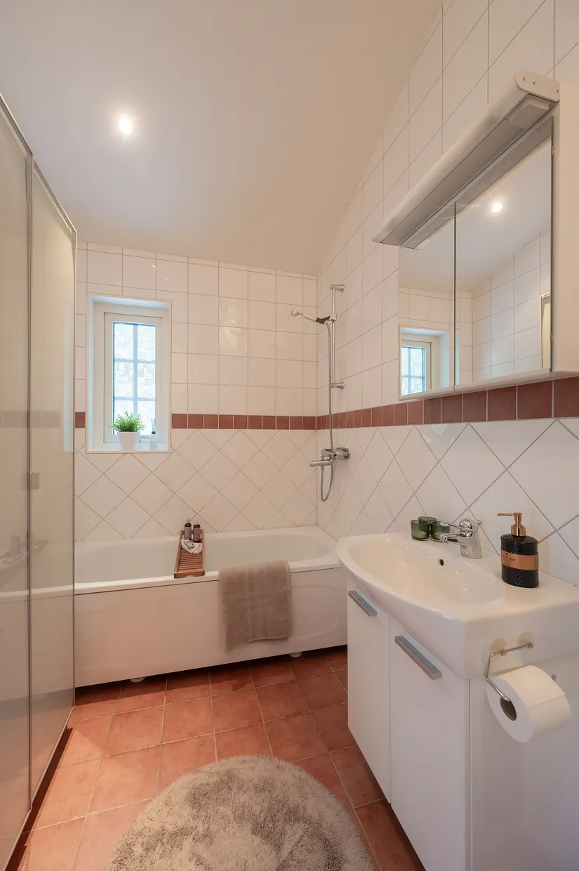 Villa, Vårdkasevägen 11, Segeltorp, Huddinge