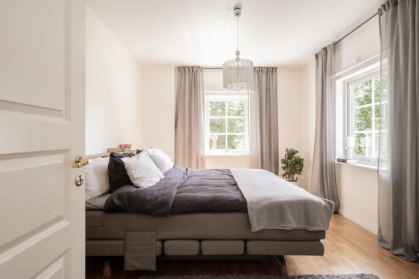 Villa, Vårdkasevägen 11, Segeltorp, Huddinge