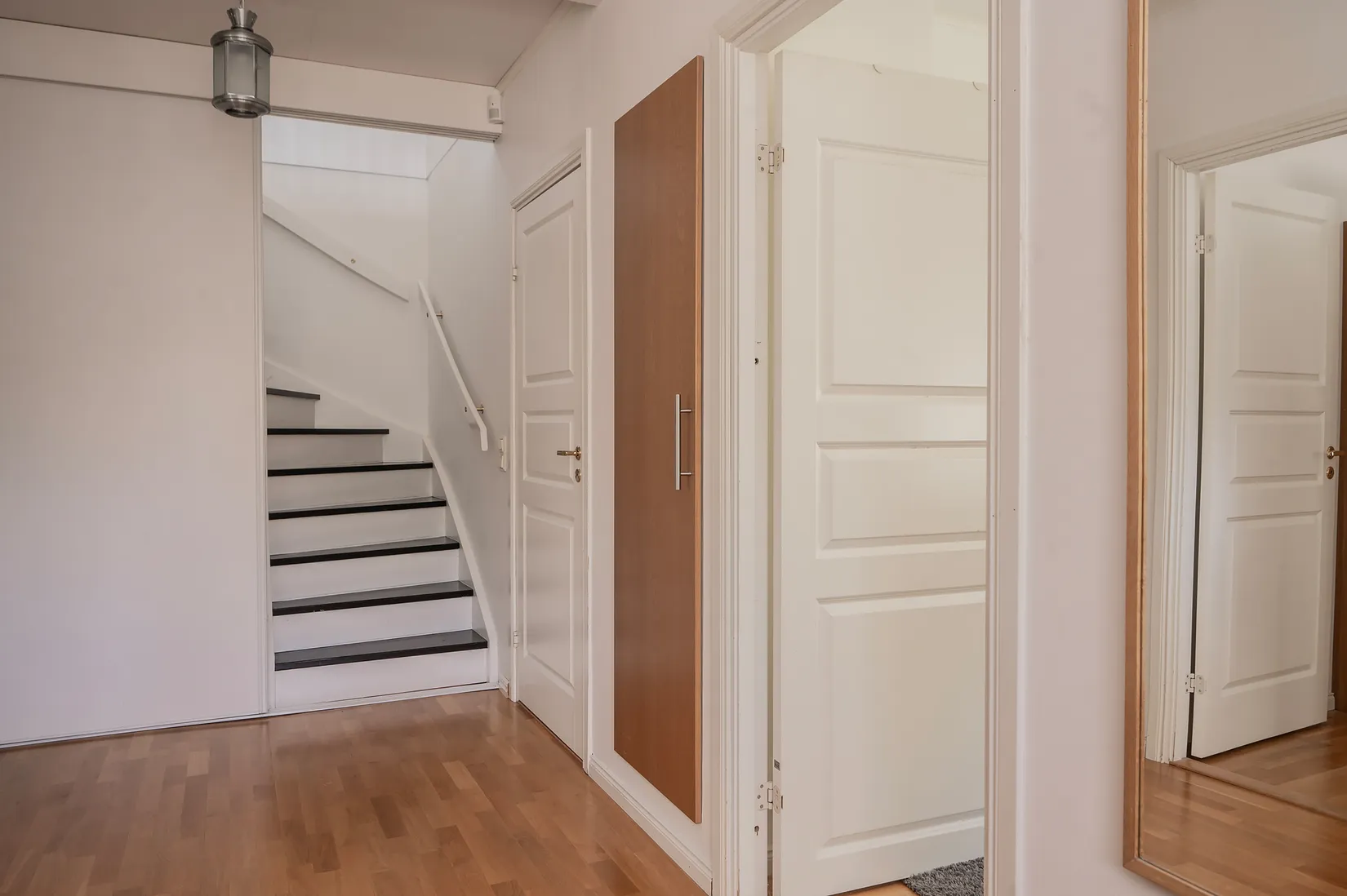 Villa, Vårdkasevägen 11, Segeltorp, Huddinge