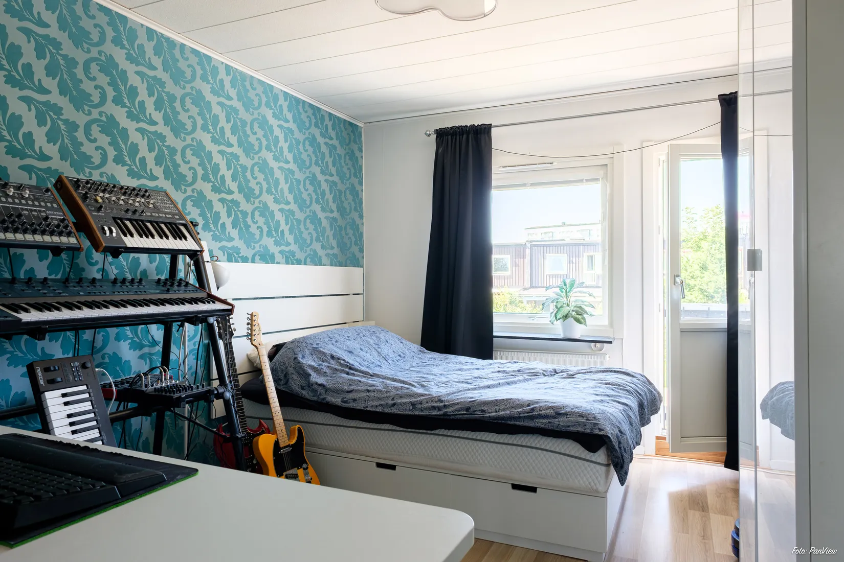 Radhus, Bärnstensgatan 22, Brandthovda, Västerås