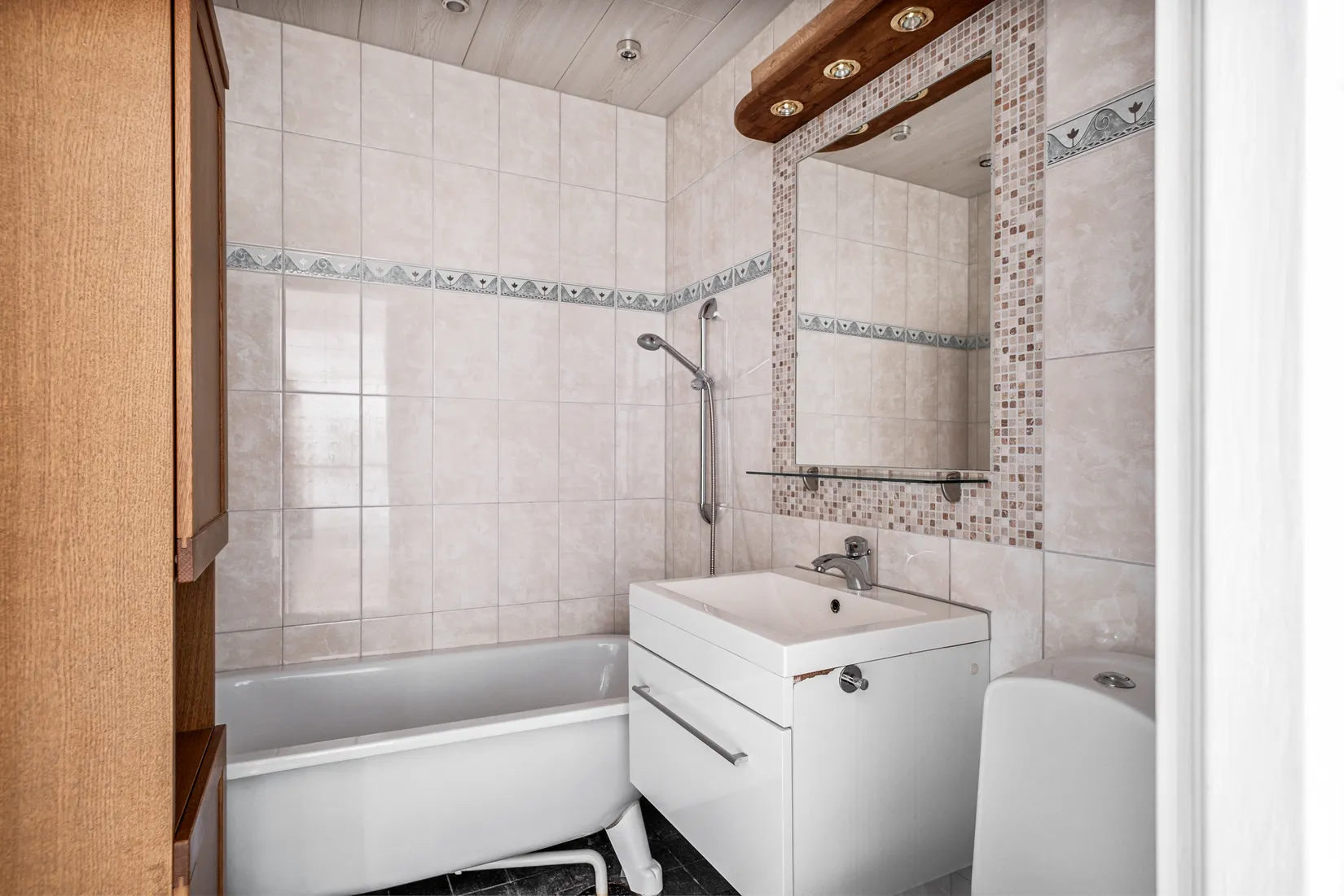 Radhus, Melassvägen 9, Kyrkbyn, Staffanstorp