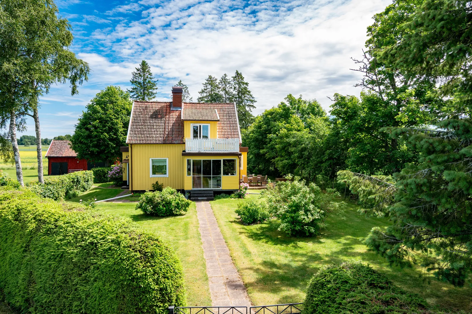 Villa, Larv Stommen 5, Larv, Vara