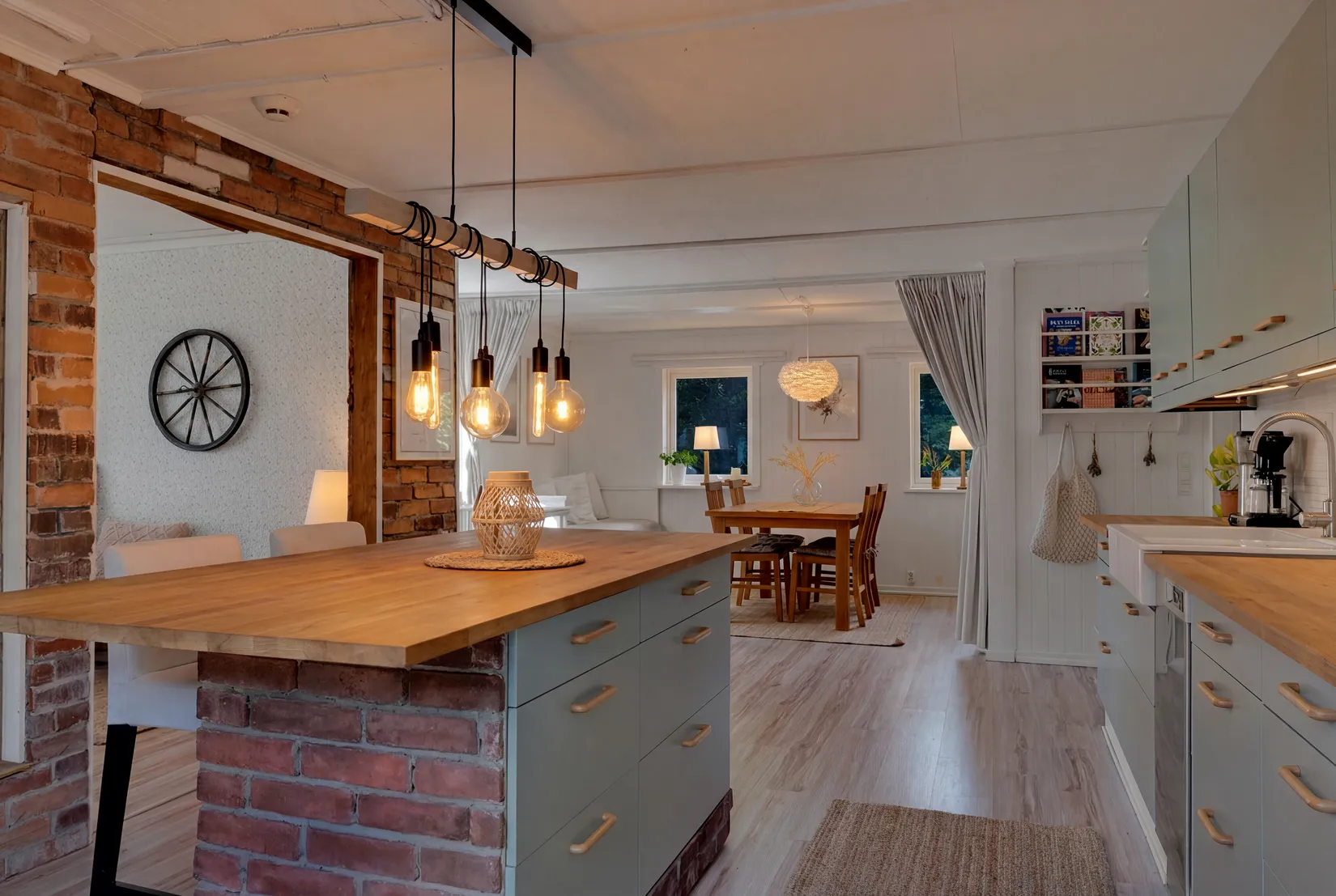 Villa, Sundsby Kile 110, Sundsby-Kile, Tjörn