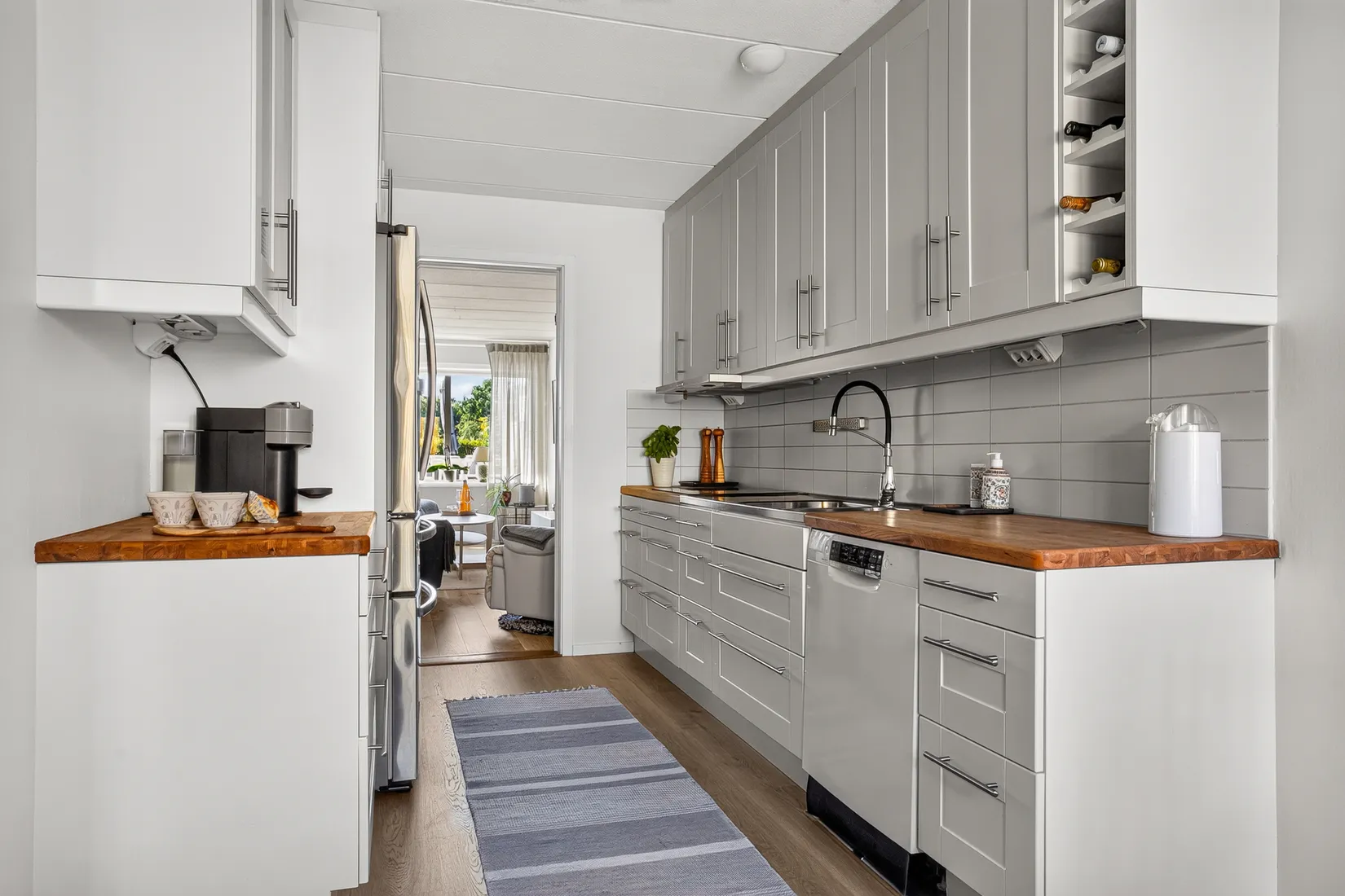 Radhus, Västra Söbacken 77, Stenungsund