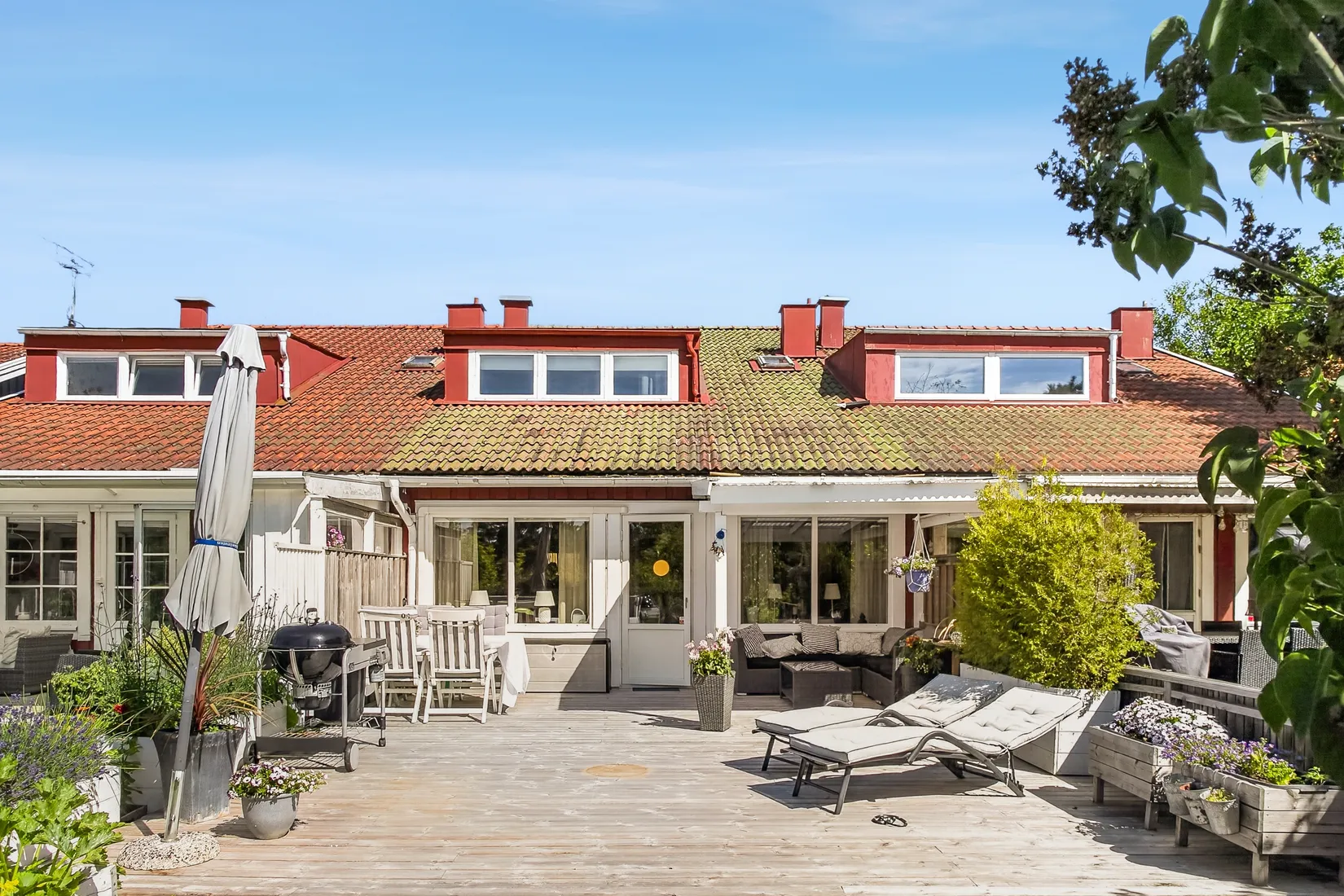 Radhus, Västra Söbacken 77, Stenungsund
