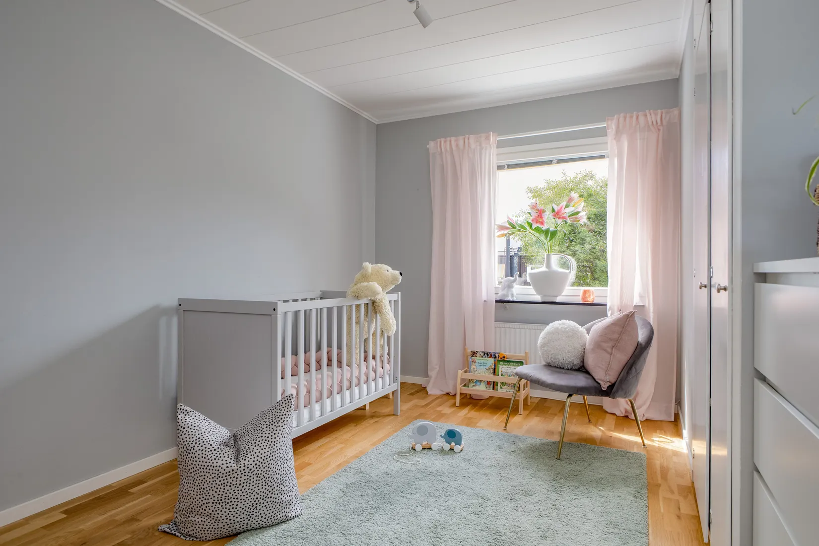 Radhus, Bronslursgatan 4, Brandthovda, Västerås