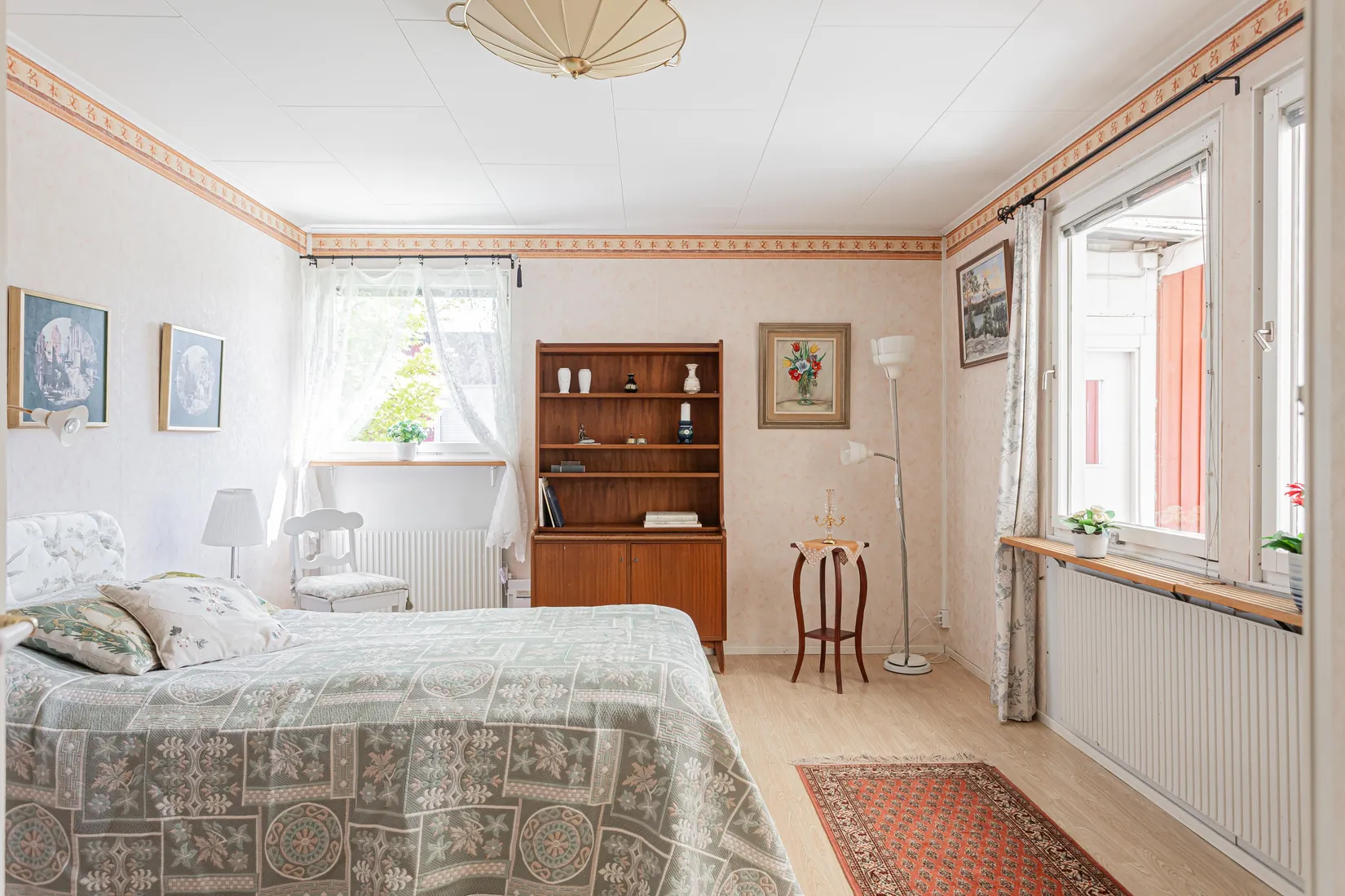 Radhus, Plåtverksgatan 17, Bäckby, Västerås