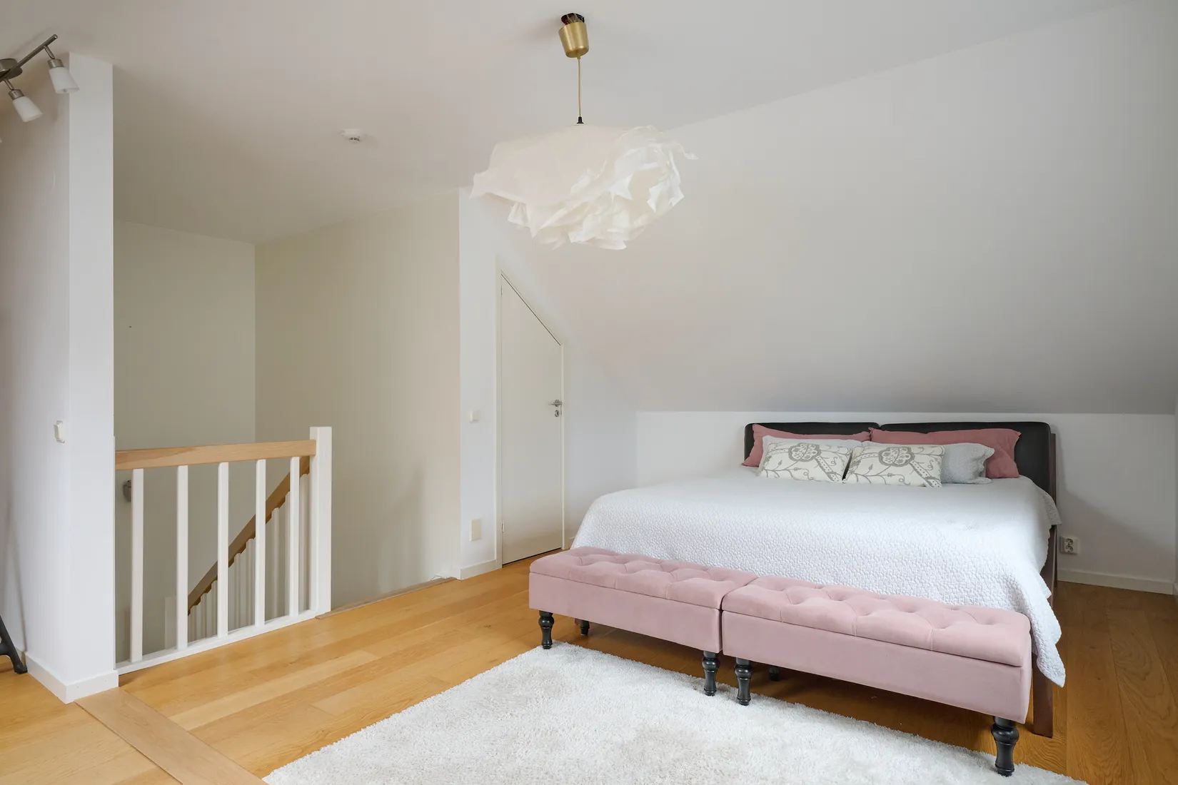 Radhus, Talldalsvägen 9, Vistaberg, Huddinge