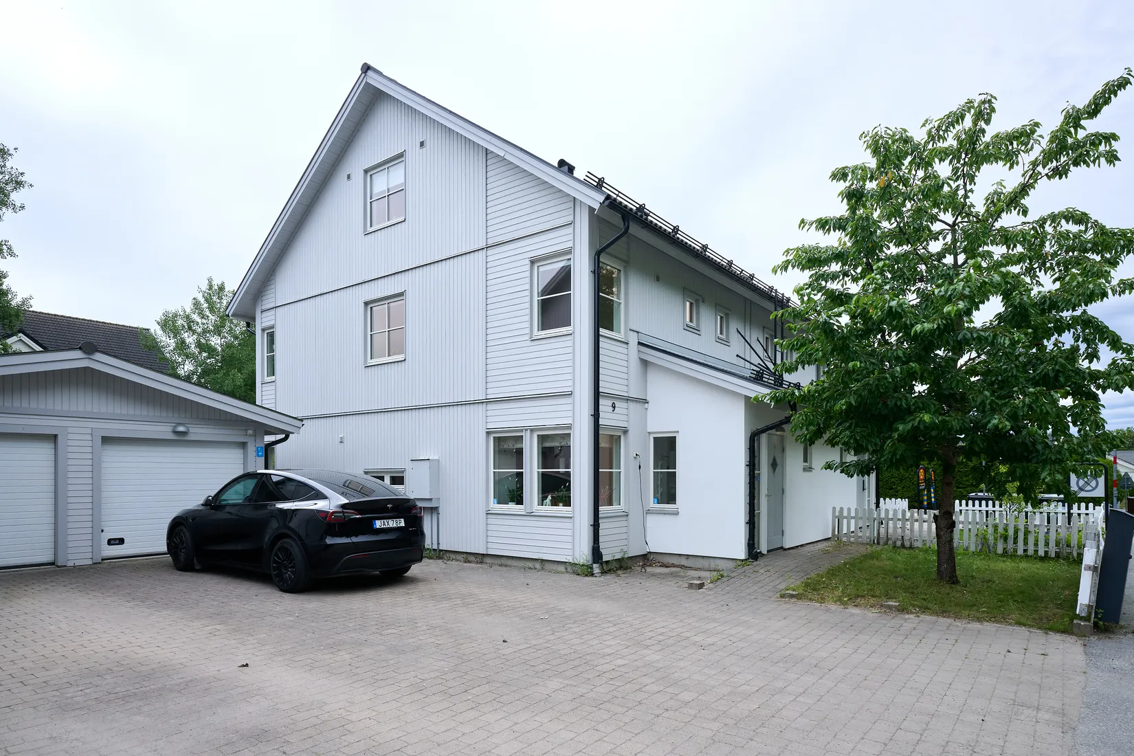 Radhus, Talldalsvägen 9, Vistaberg, Huddinge