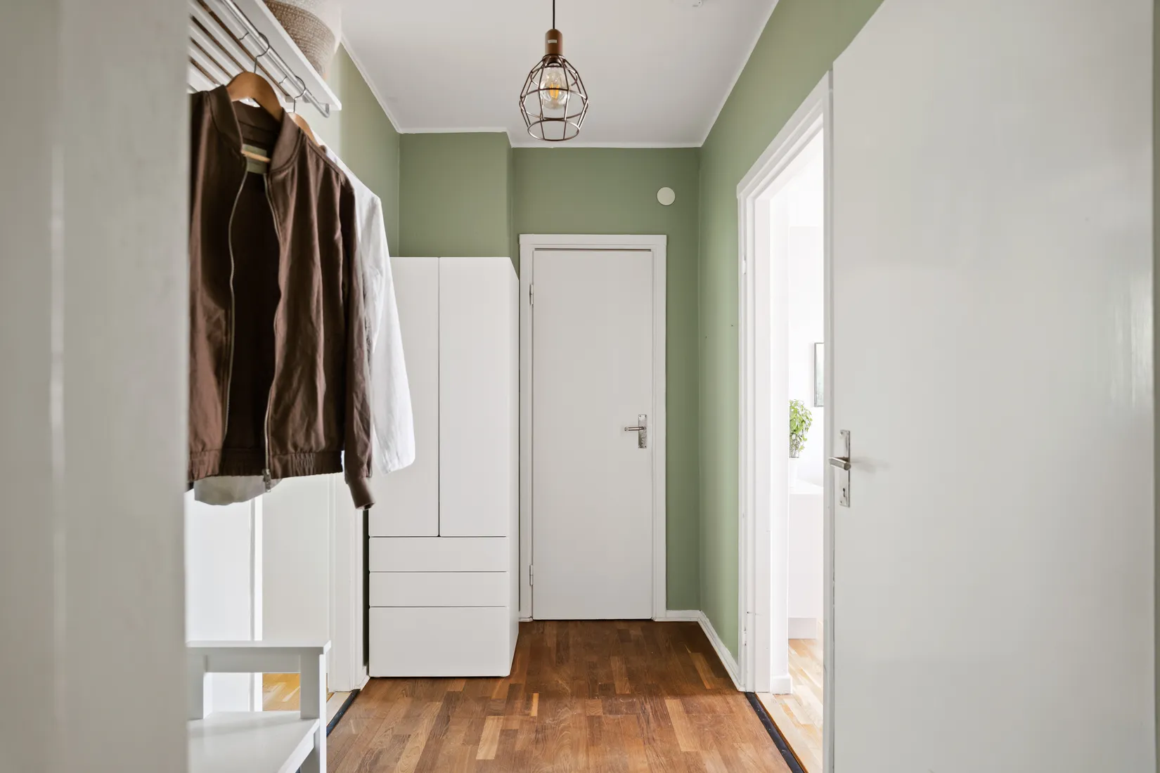 Bostadsrätt, Adolfsbergsvägen 18, vån 3/3, Bromma - Mariehäll, Stockholm