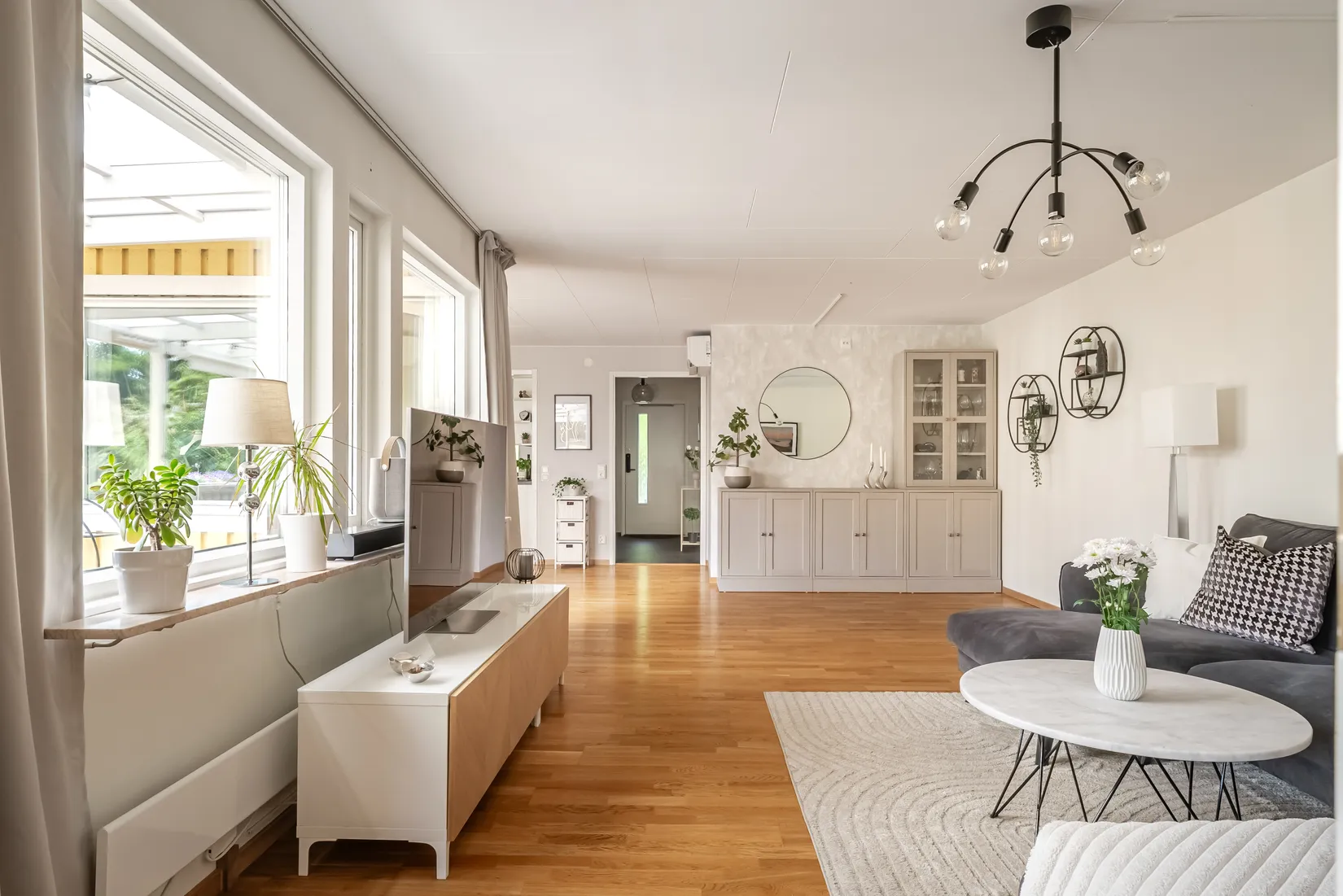 Radhus, Zenitvägen 23, Skälby, Järfälla