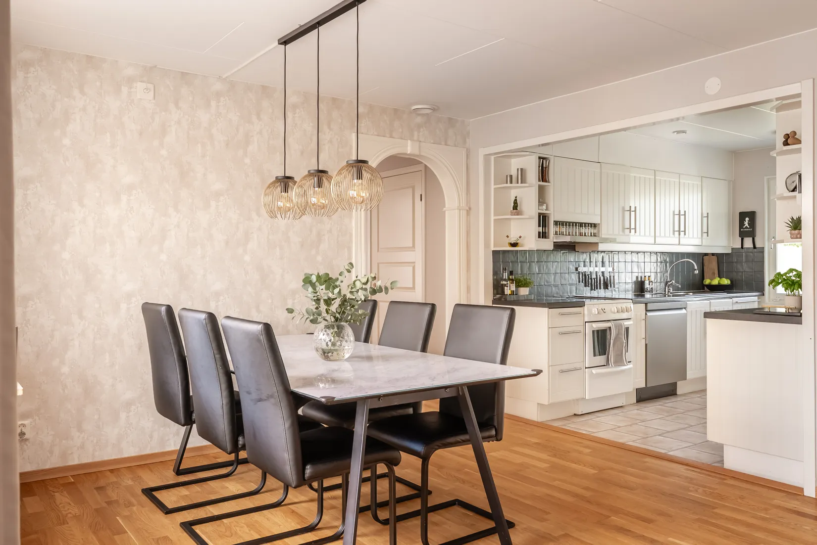 Radhus, Zenitvägen 23, Skälby, Järfälla
