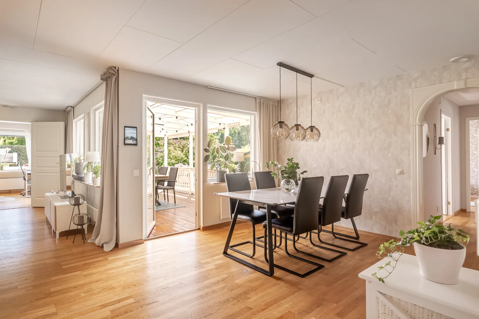 Radhus, Zenitvägen 23, Skälby, Järfälla