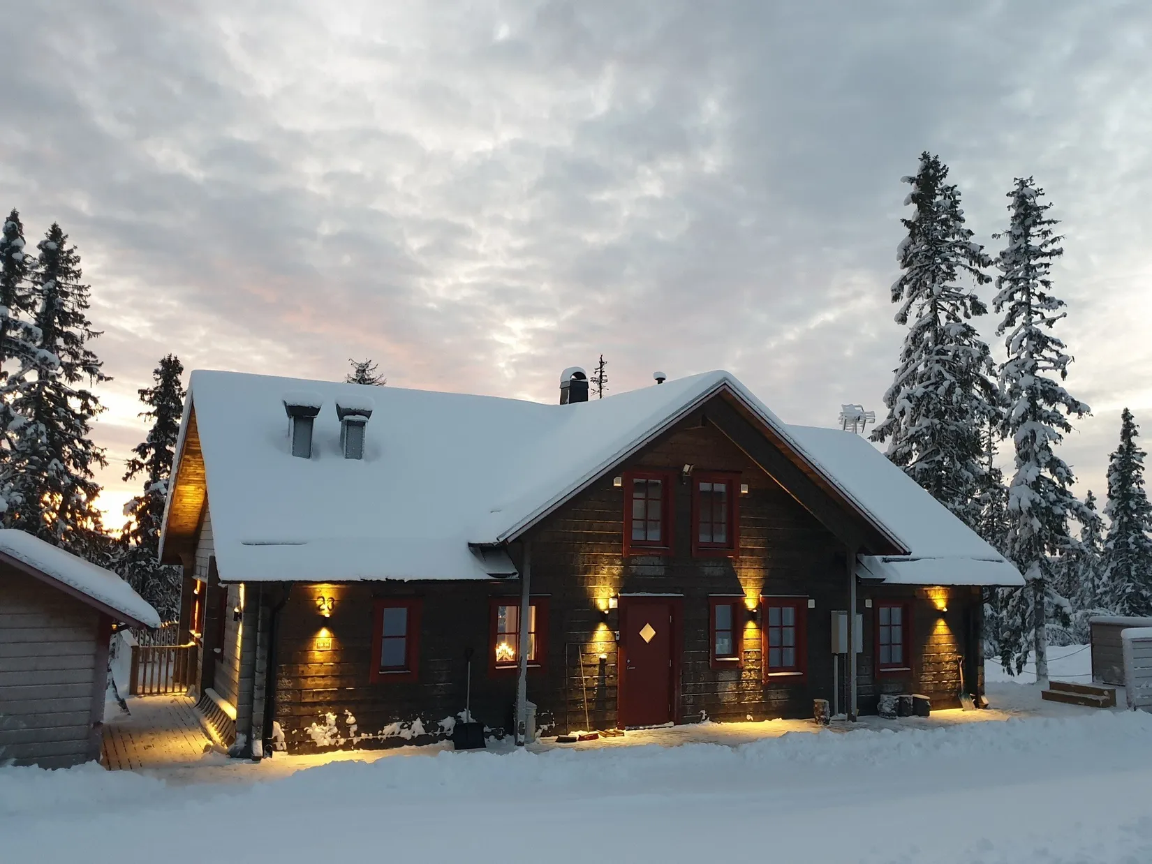 Villa, Utsiktsbacken 23, Storhogna, Berg
