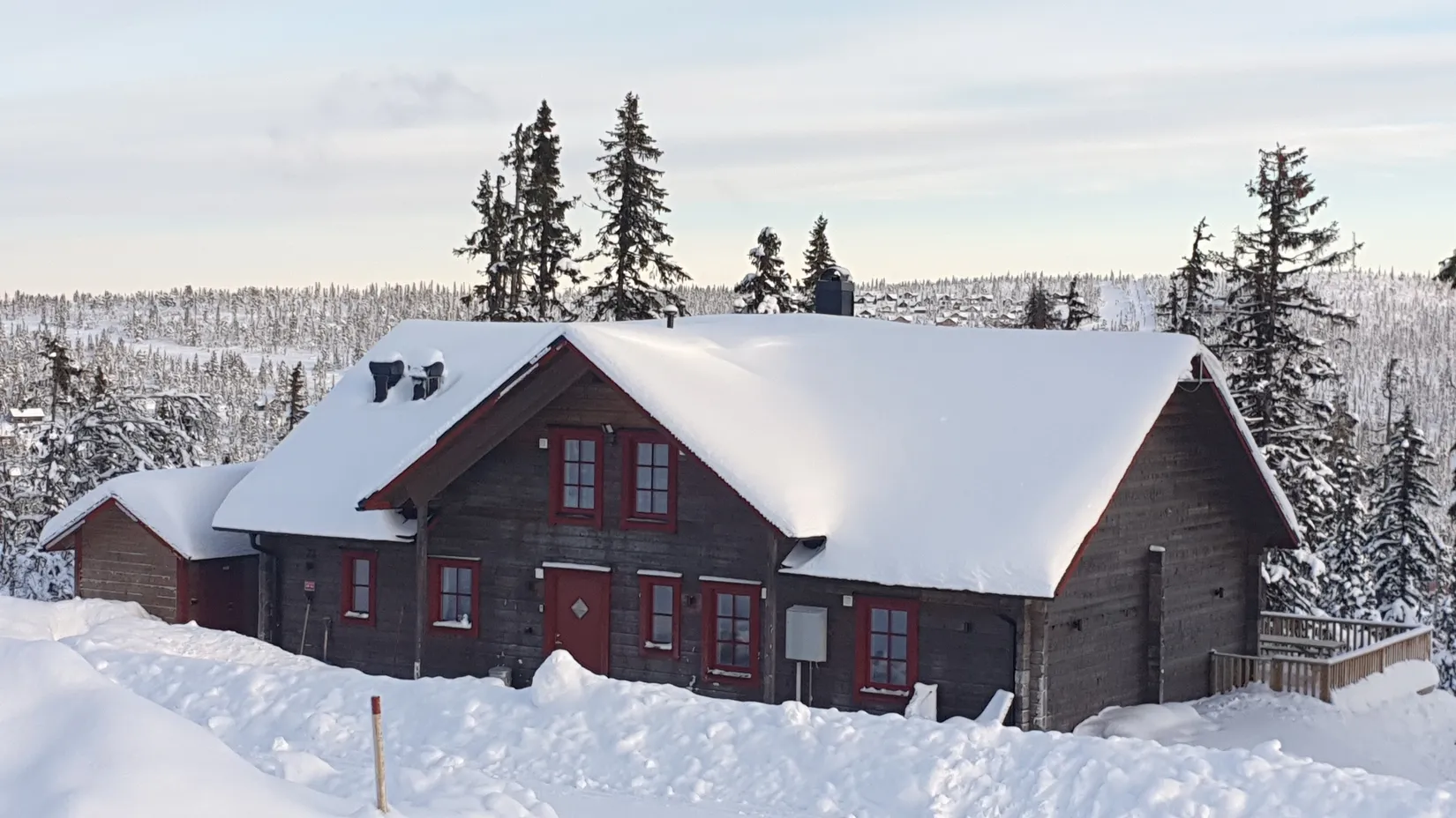 Villa, Utsiktsbacken 23, Storhogna, Berg
