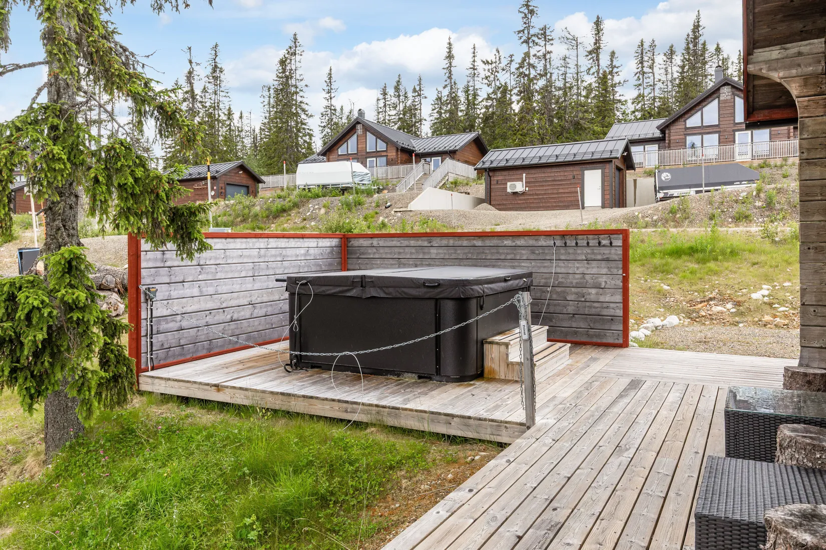Villa, Utsiktsbacken 23, Storhogna, Berg