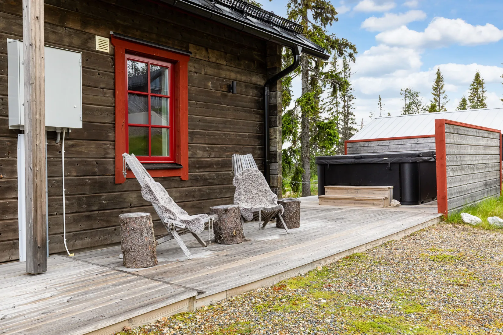 Villa, Utsiktsbacken 23, Storhogna, Berg
