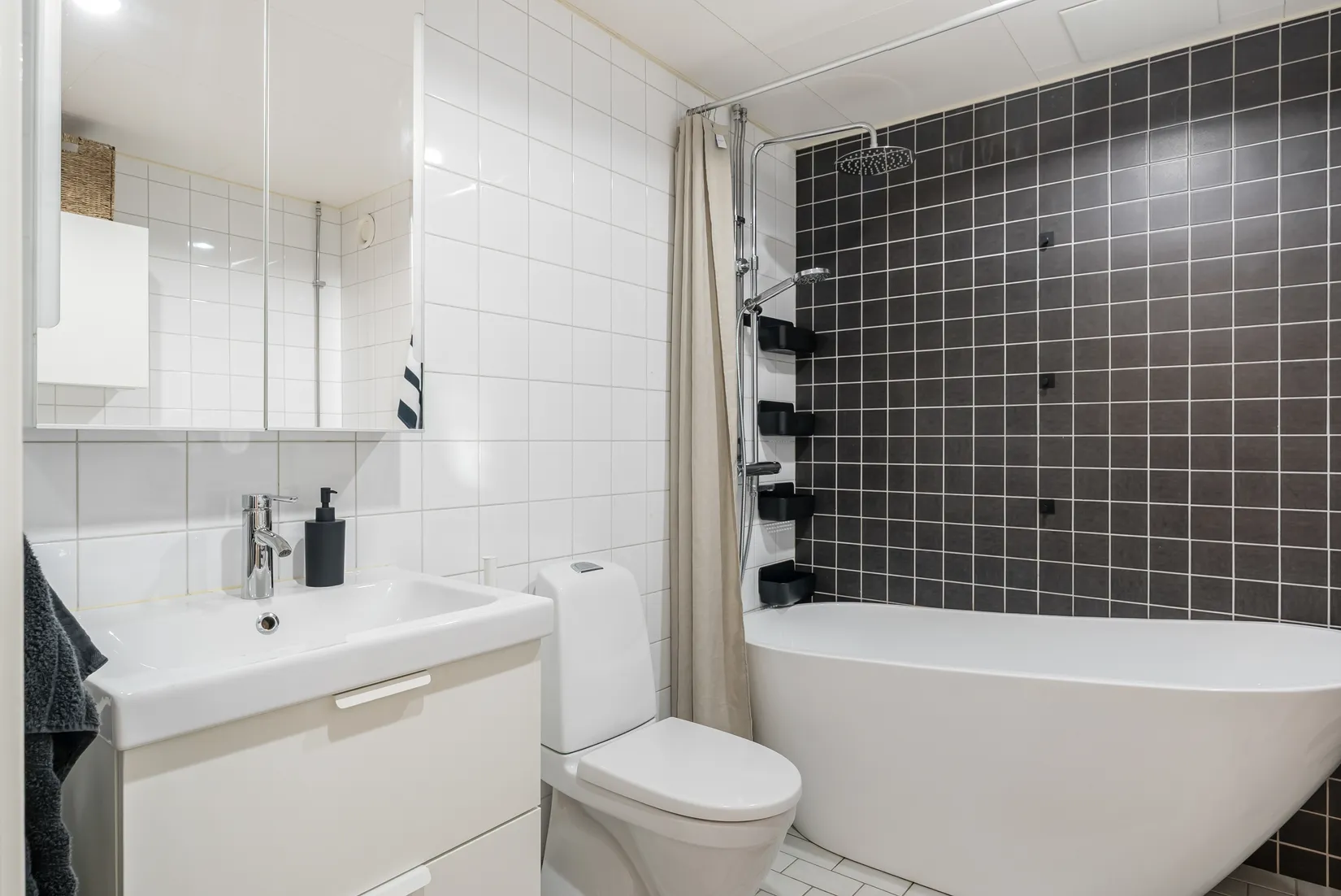 Bostadsrätt, Vingårdsgatan 5, 3 tr, Liljeholmskajen, Stockholm