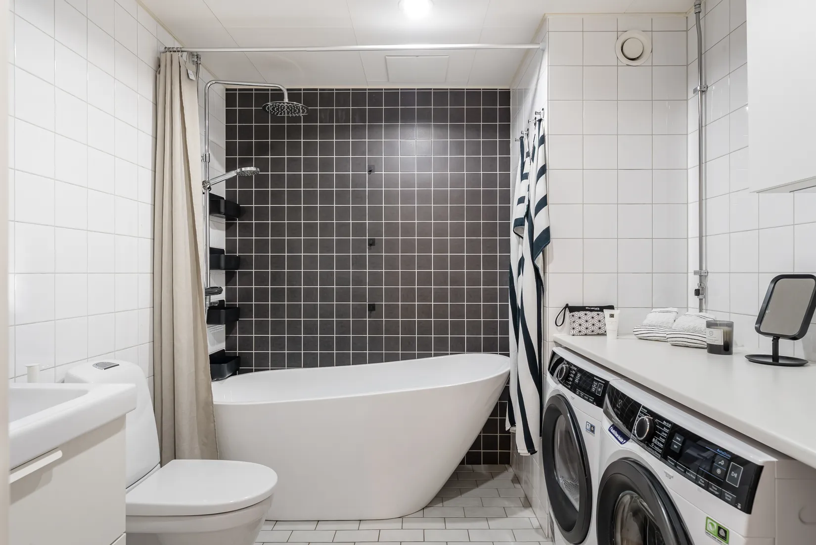 Bostadsrätt, Vingårdsgatan 5, 3 tr, Liljeholmskajen, Stockholm