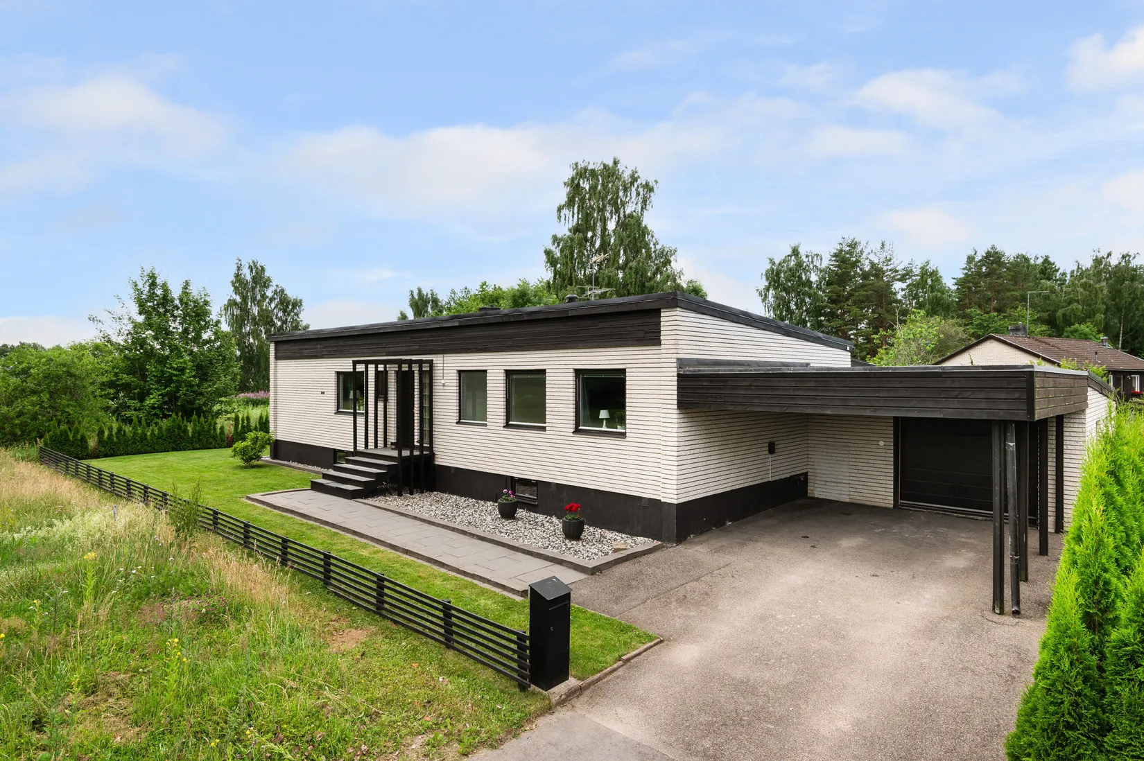 Villa, Sångarleden 41, Mjölby