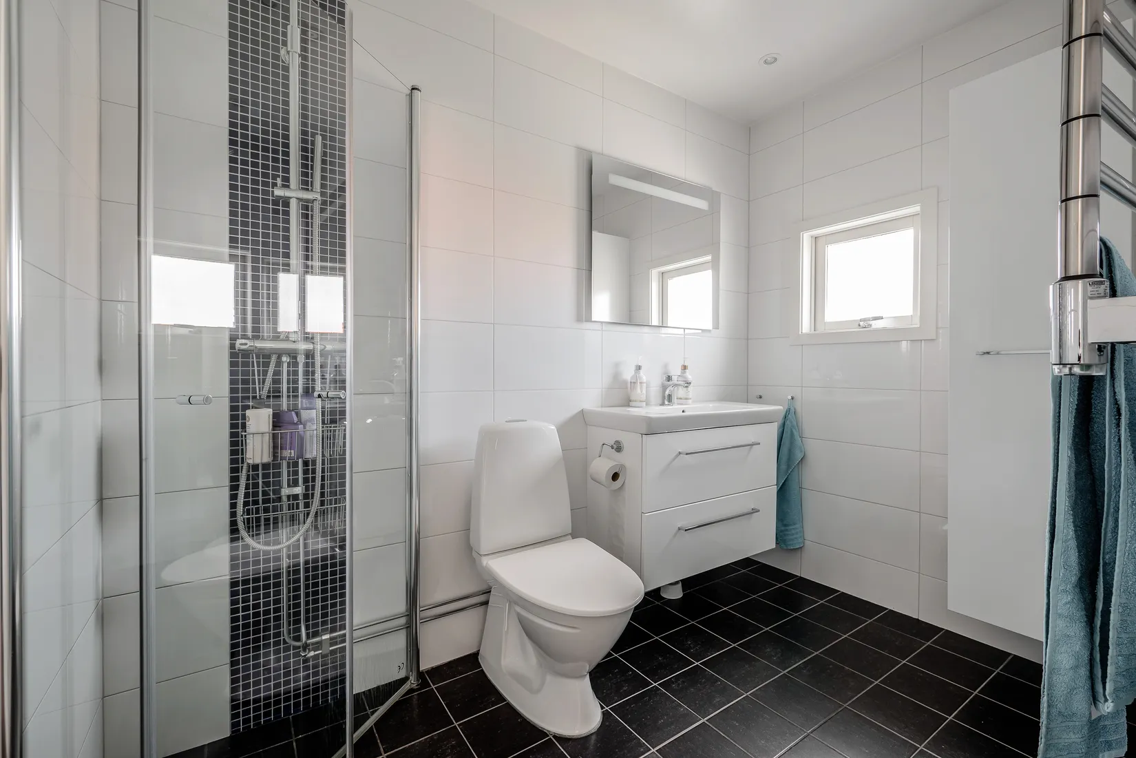 Radhus, Karlavägen 69, Haga, Vallentuna