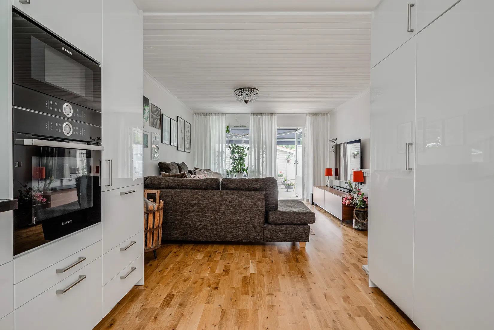 Radhus, Karlavägen 69, Haga, Vallentuna