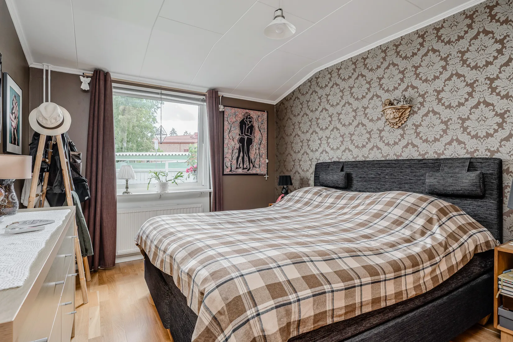 Radhus, Karlavägen 69, Haga, Vallentuna