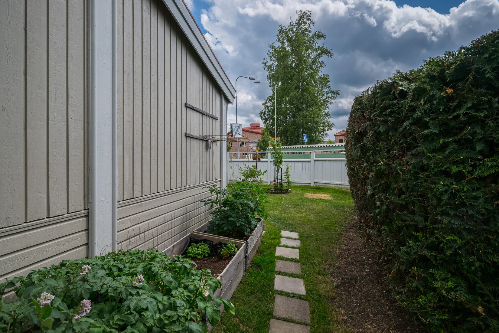 Radhus, Karlavägen 69, Haga, Vallentuna