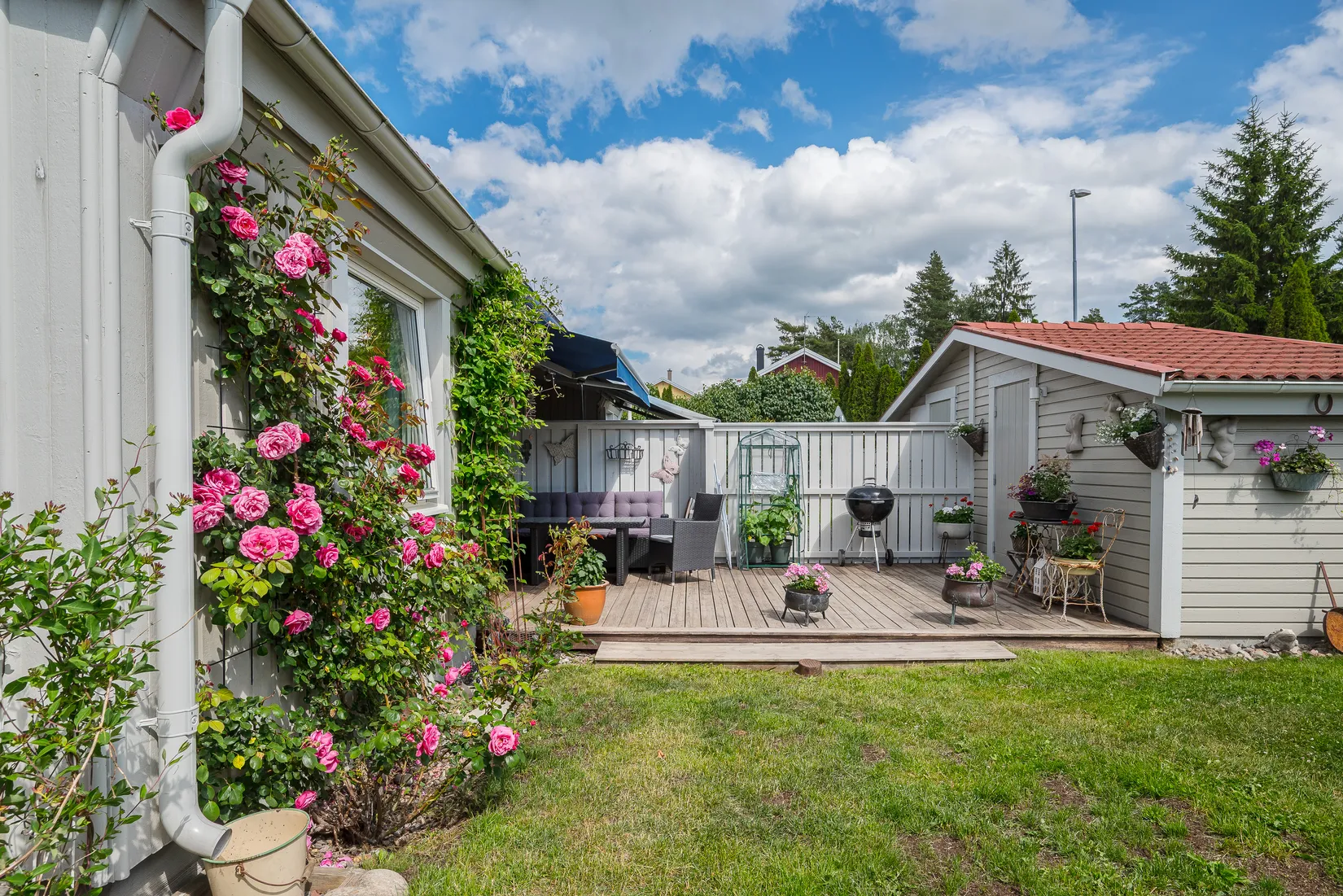 Radhus, Karlavägen 69, Haga, Vallentuna