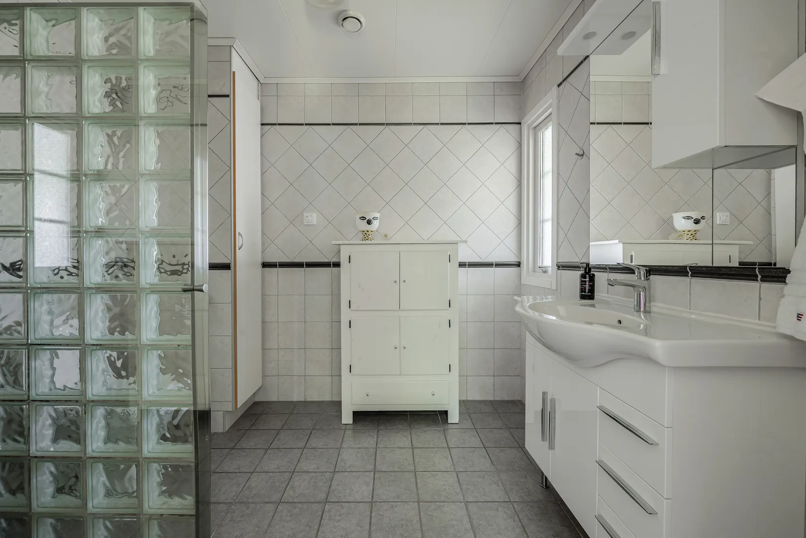 Villa, Ekorrstigen 6, Gröndal, Vallentuna